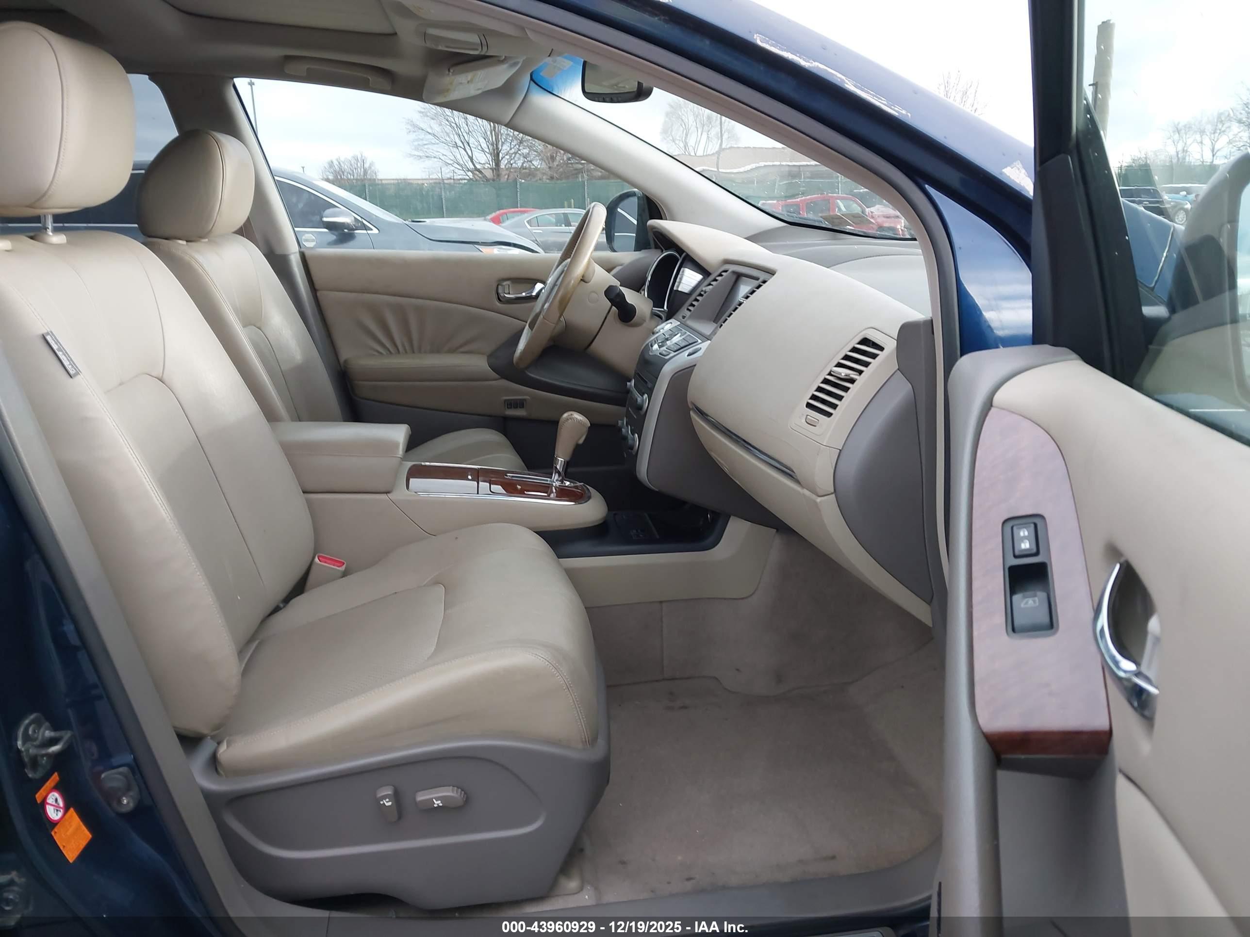 NISSAN MURANO image 5