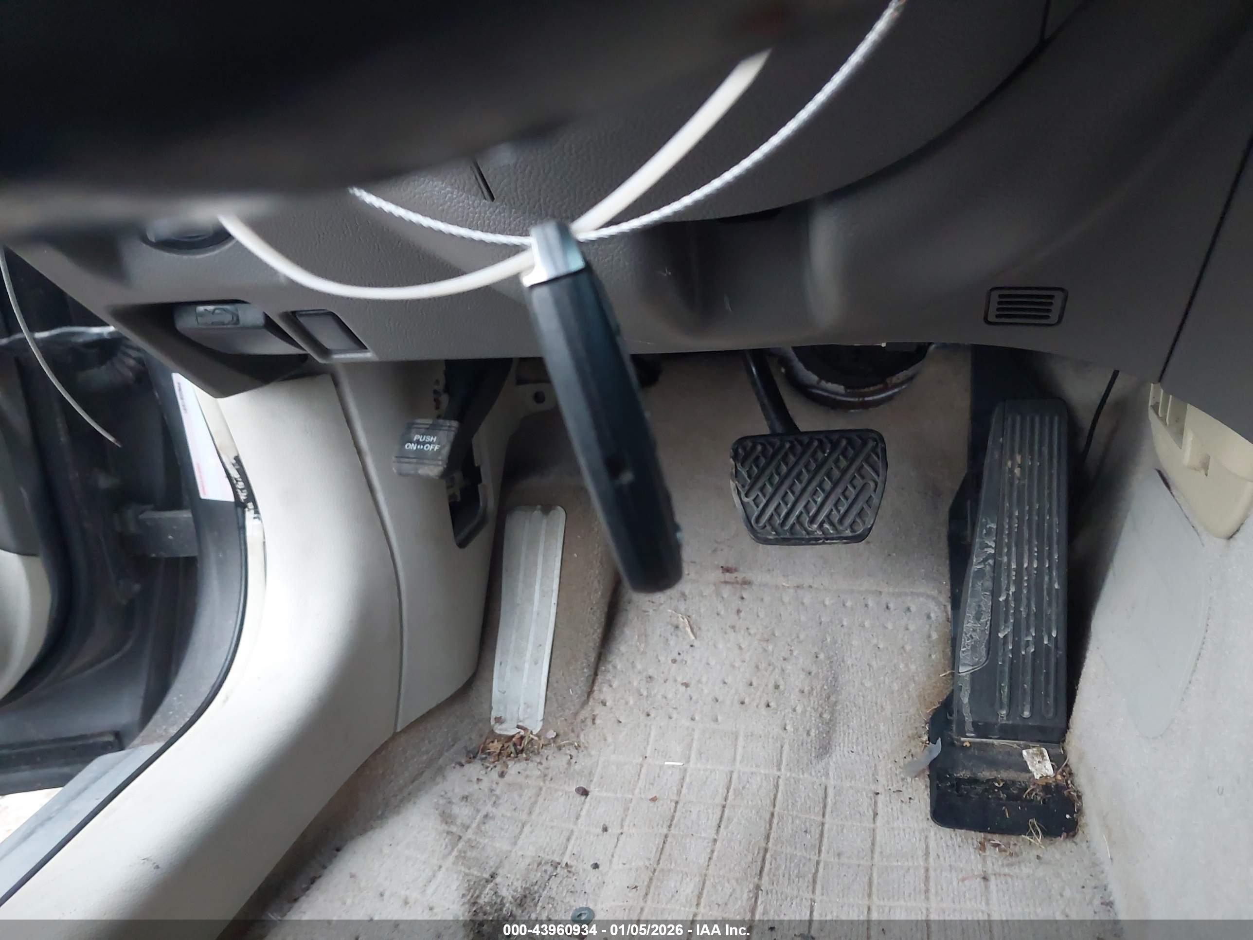 INFINITI G37 image 11
