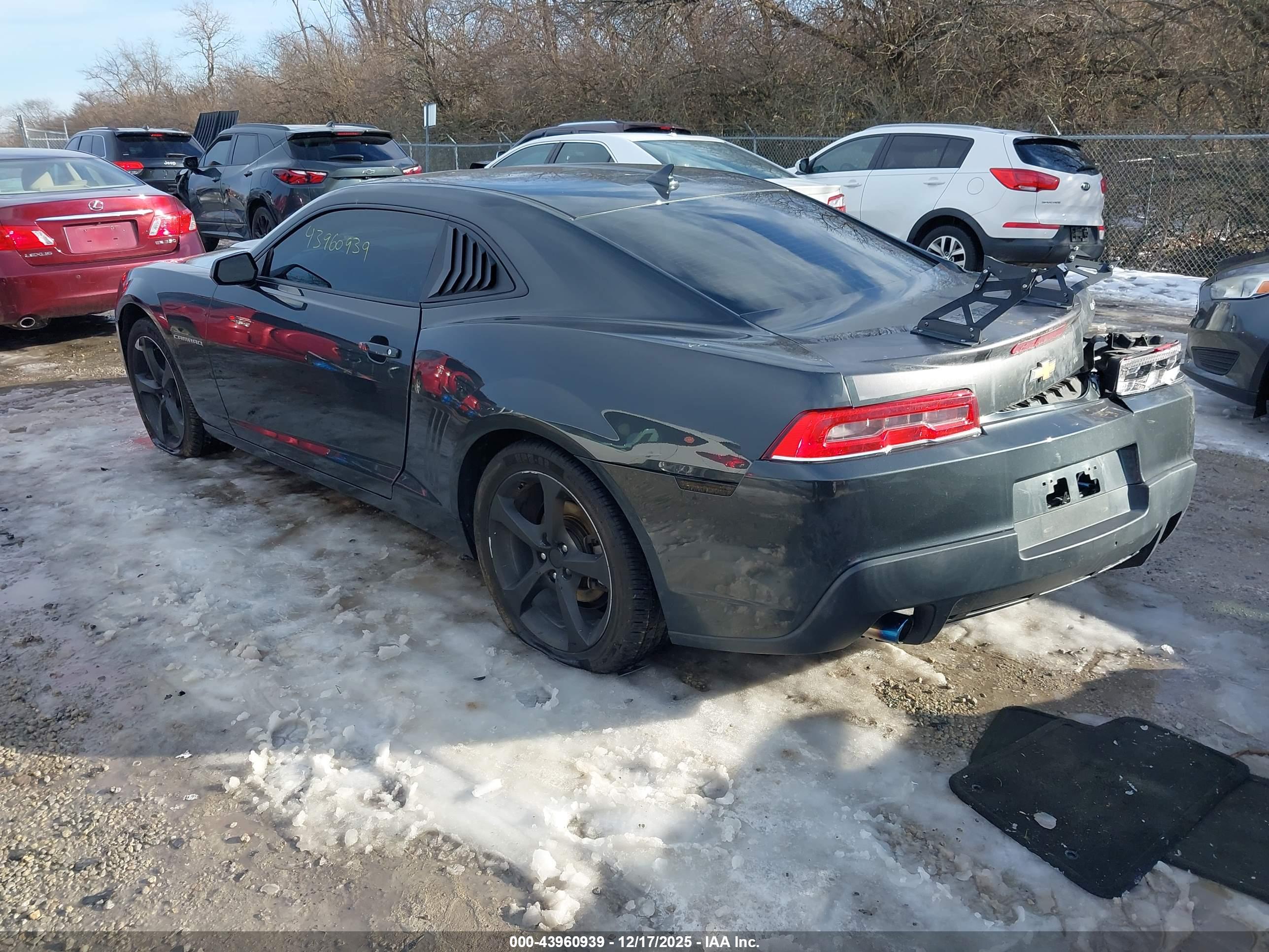 CHEVROLET CAMARO image 3