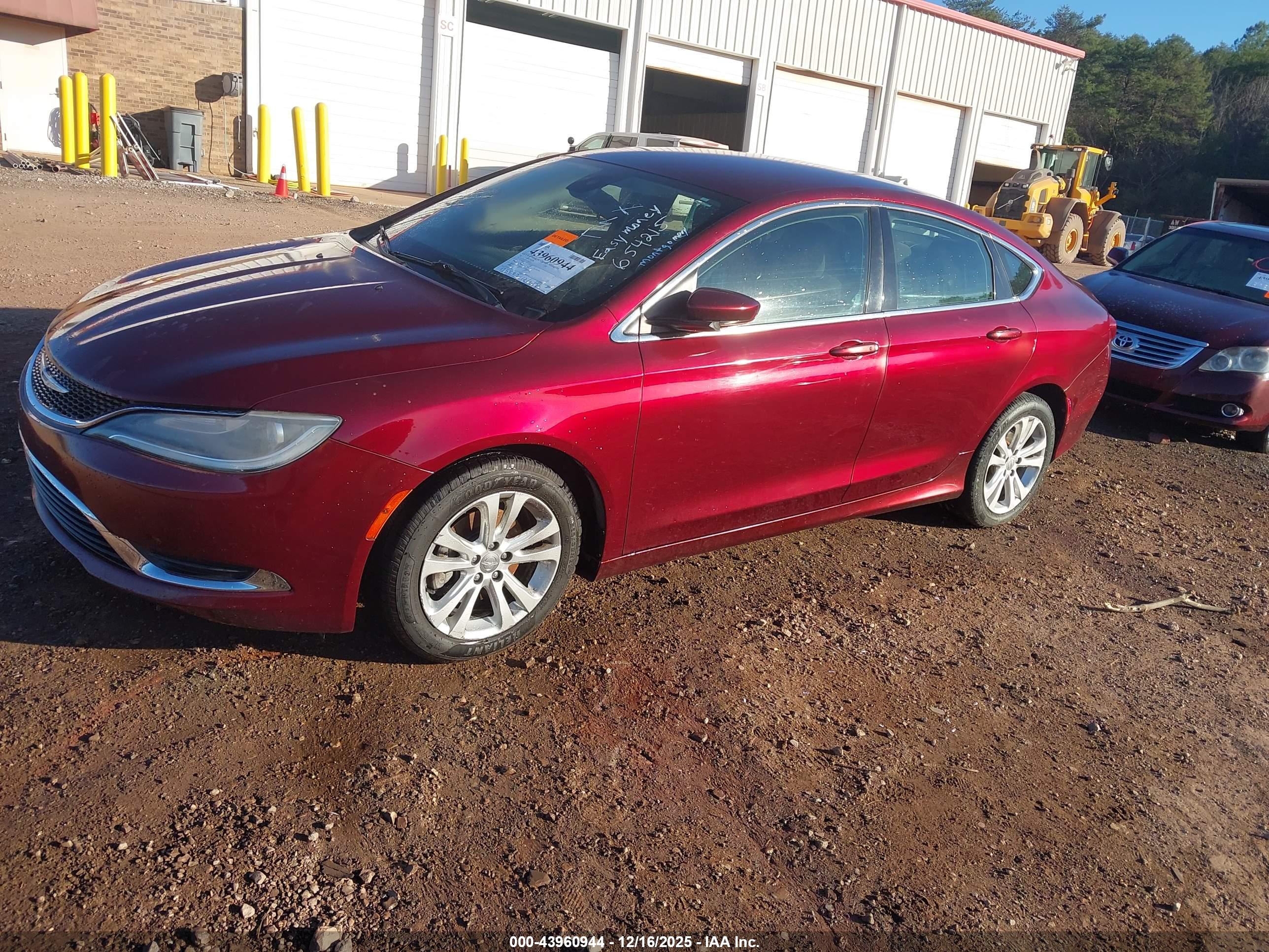 CHRYSLER 200 image 2