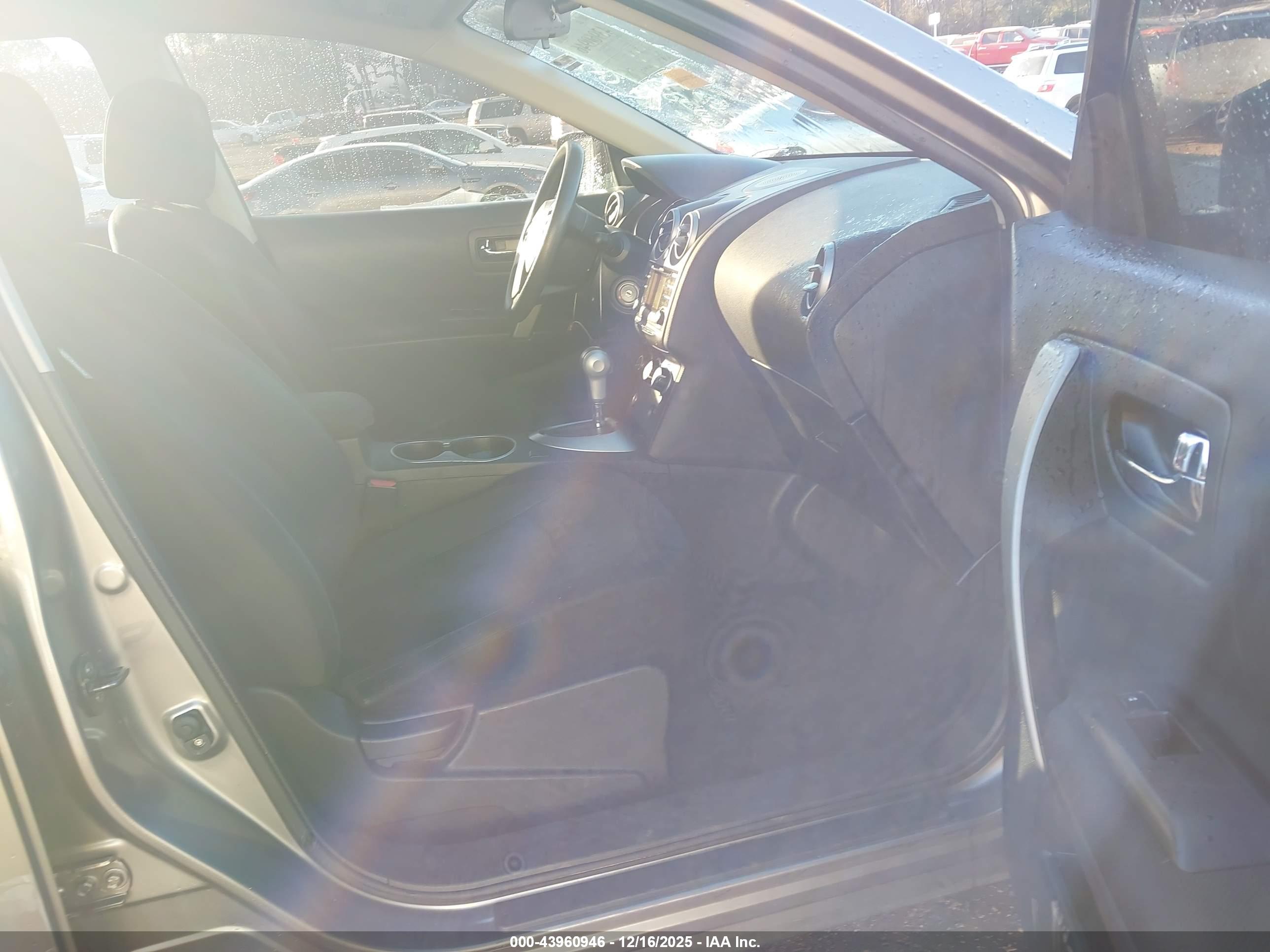 NISSAN ROGUE image 5