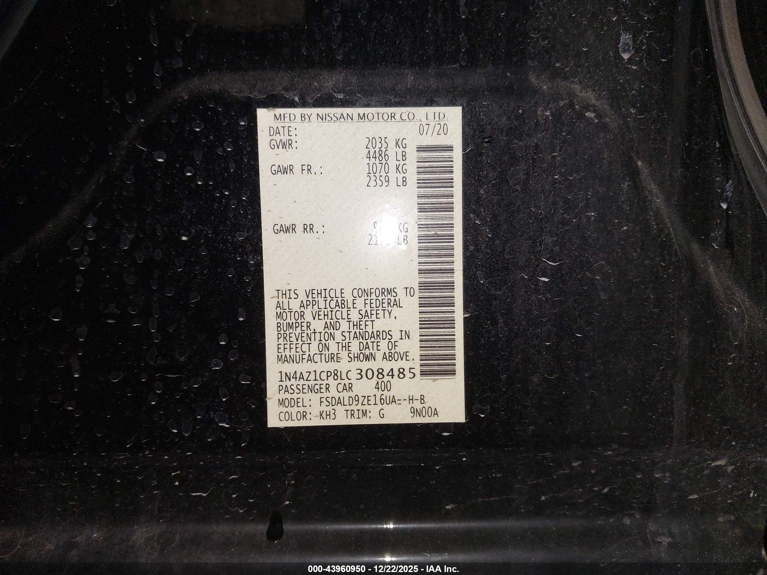 NISSAN LEAF image 9