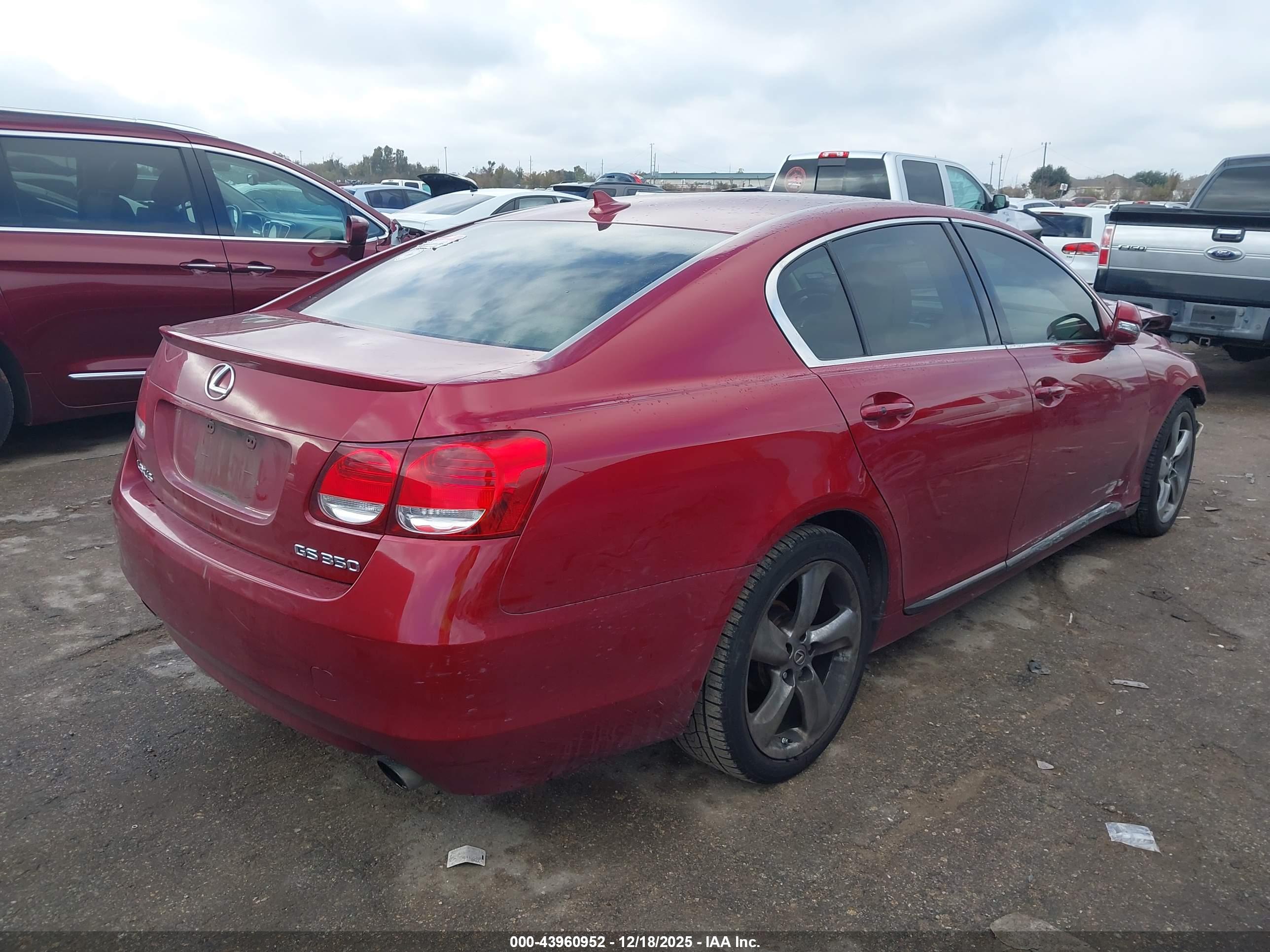 LEXUS GS image 4