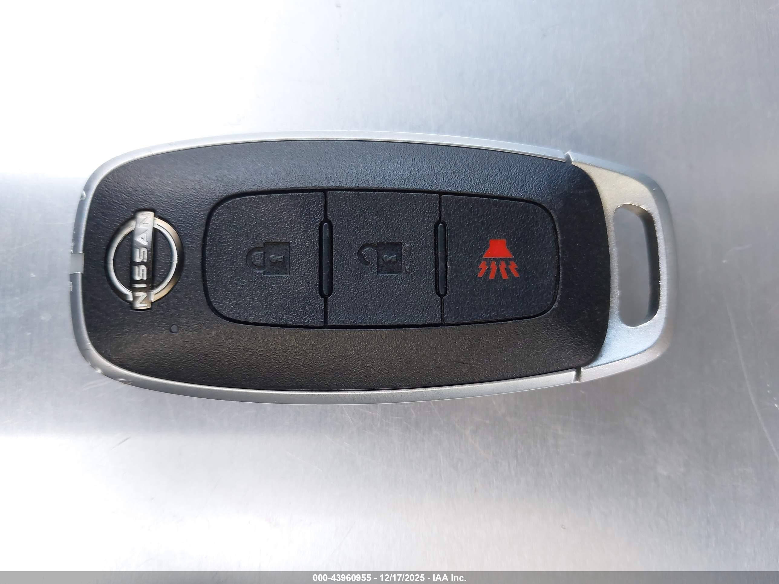 NISSAN KICKS image 11