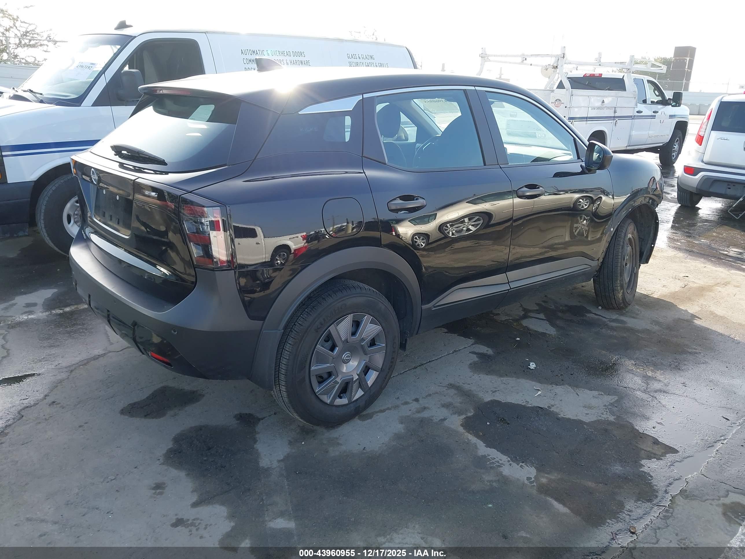 NISSAN KICKS image 4