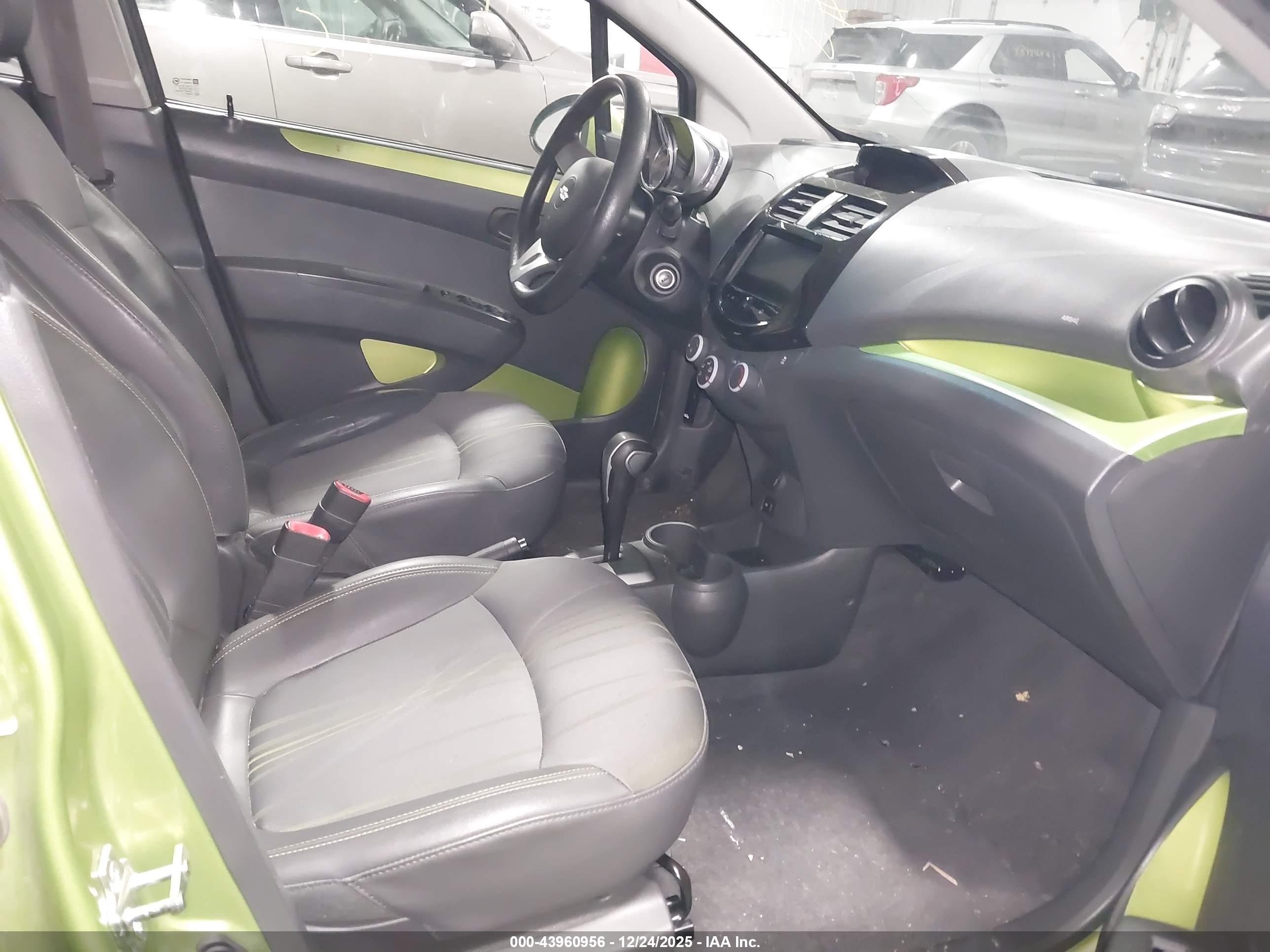 CHEVROLET SPARK image 5