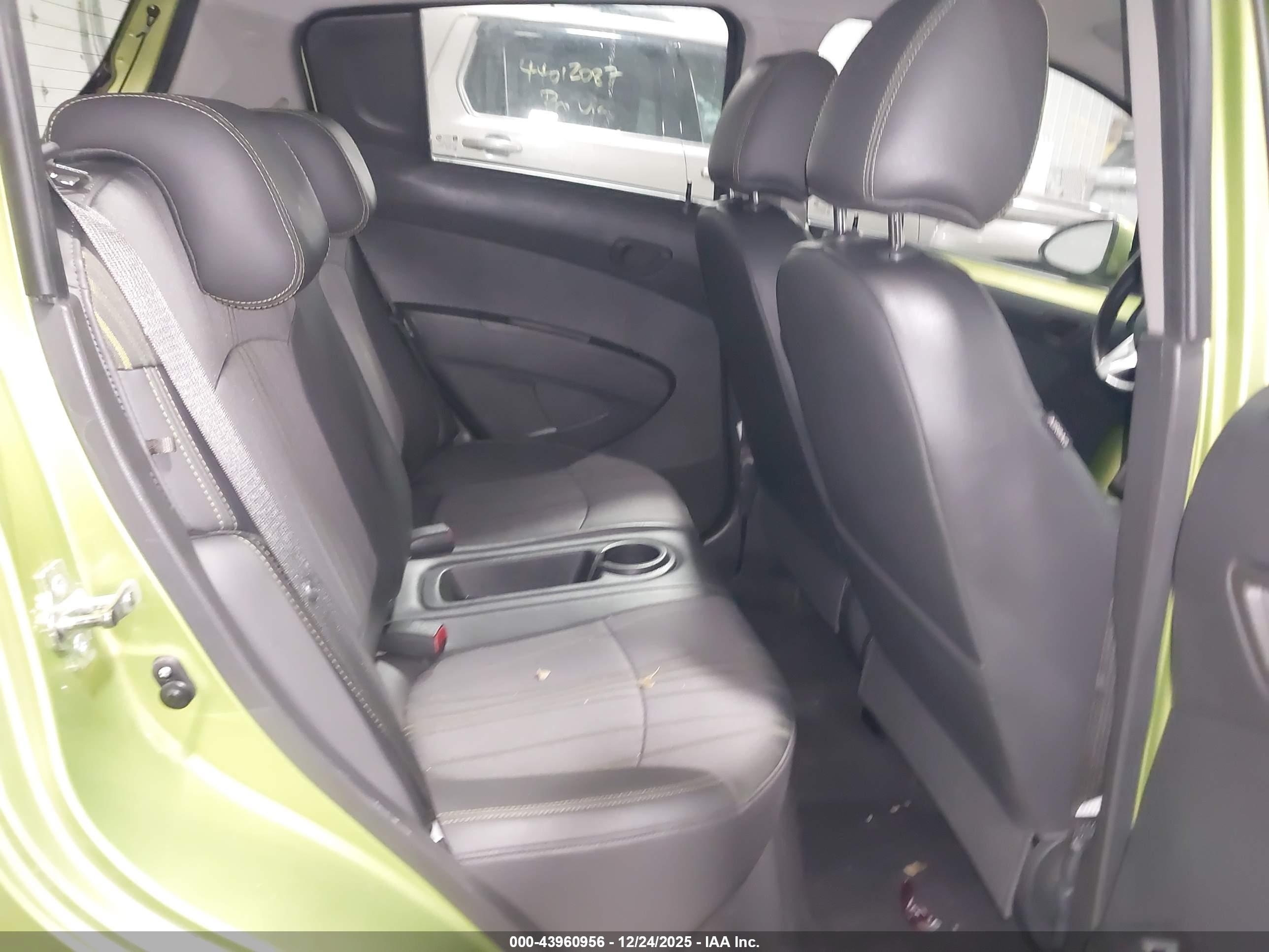 CHEVROLET SPARK image 8