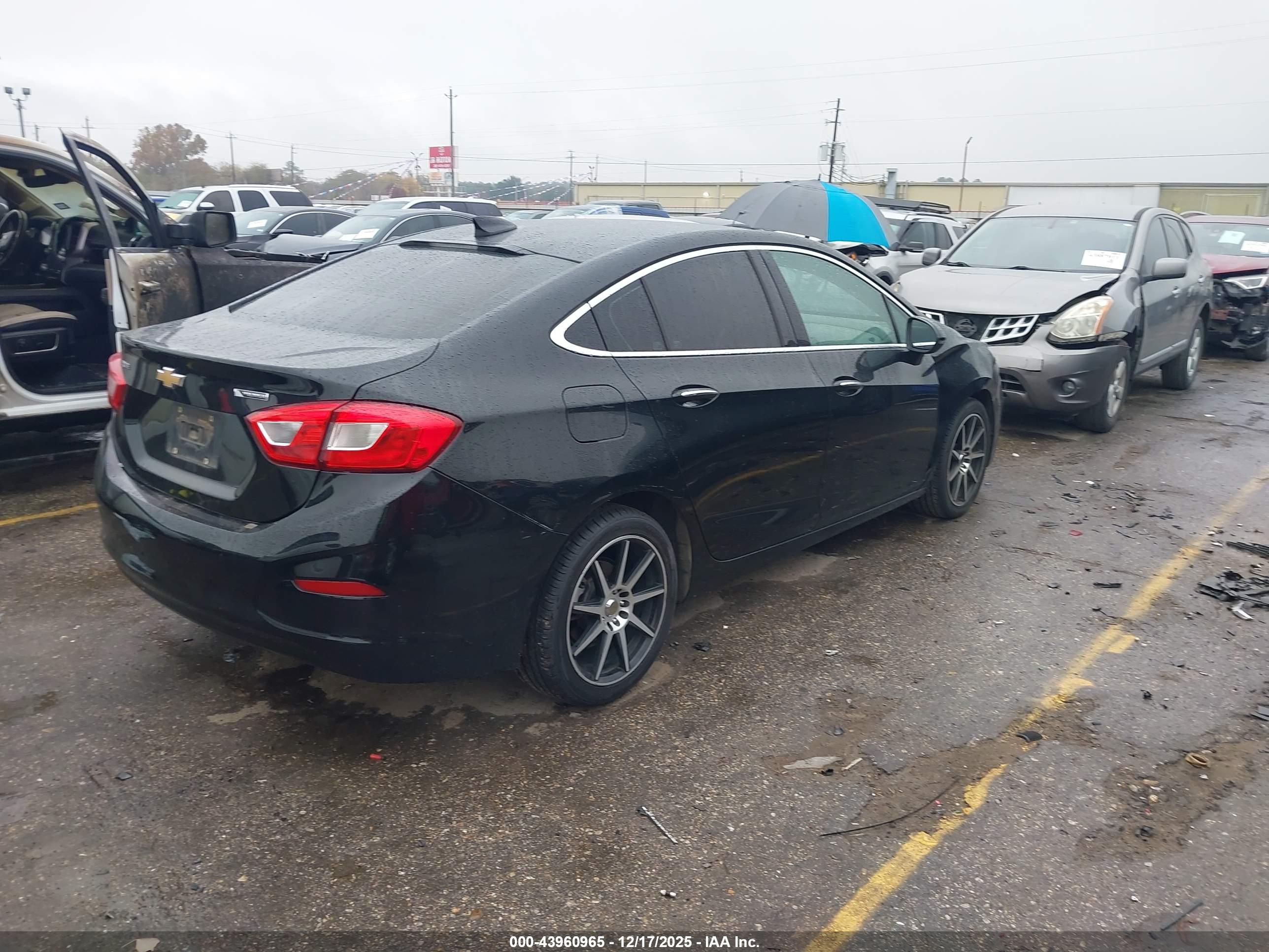 CHEVROLET CRUZE image 4