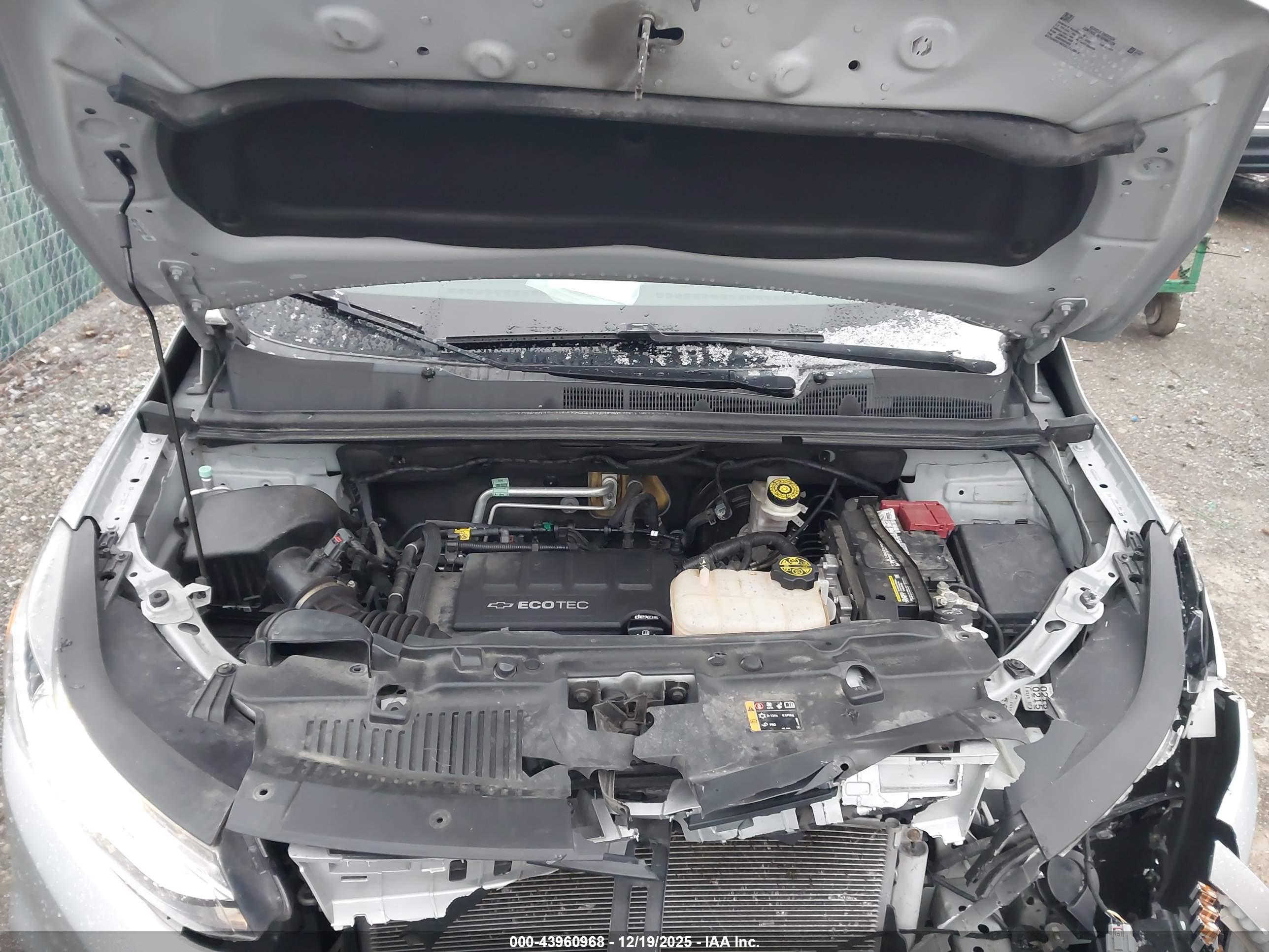 CHEVROLET TRAX image 10
