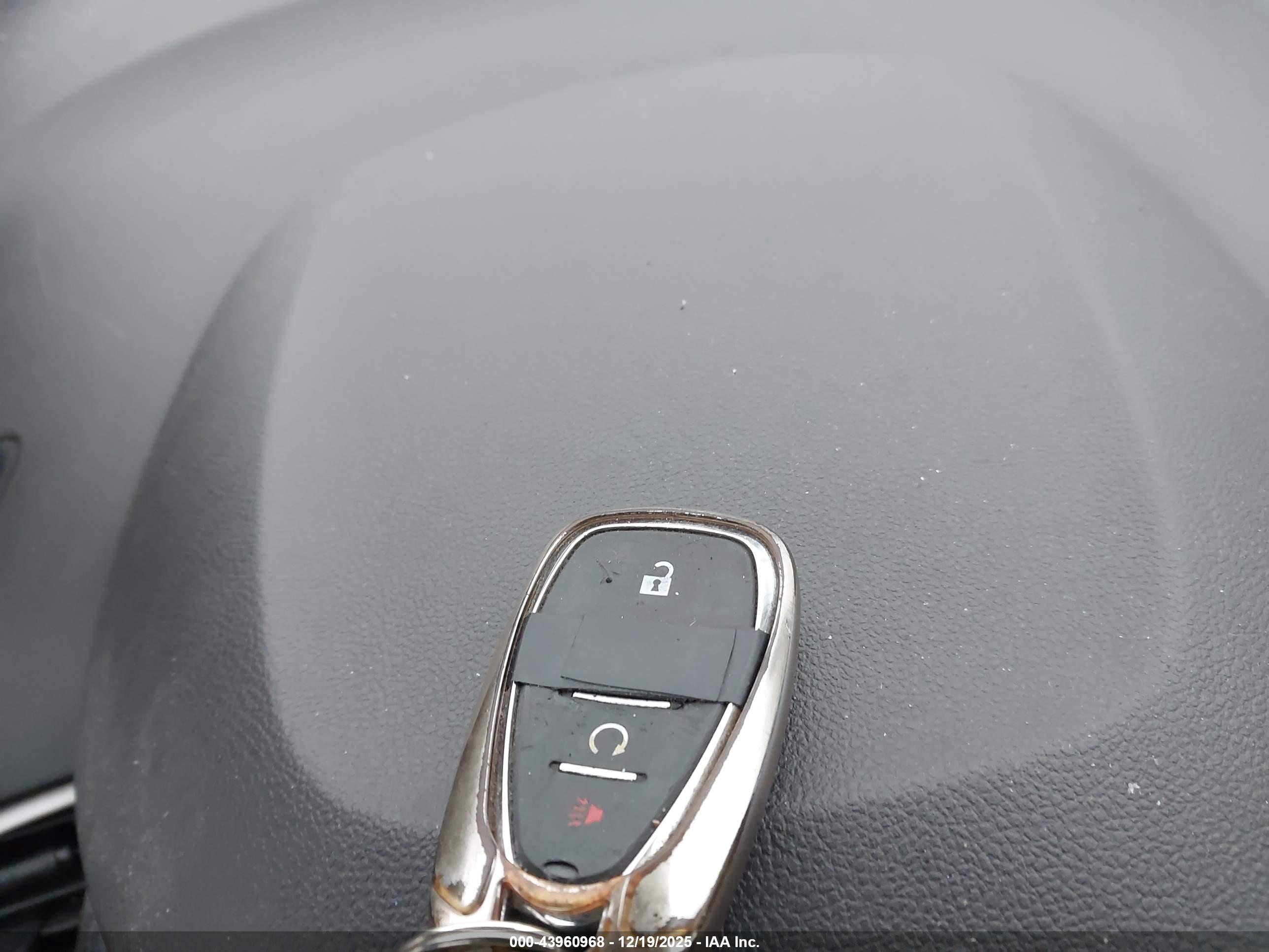 CHEVROLET TRAX image 11