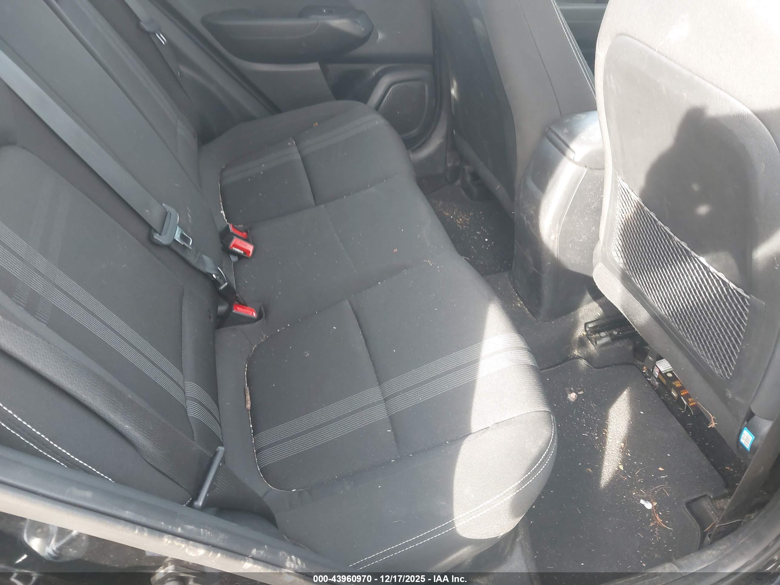 HYUNDAI VENUE image 8