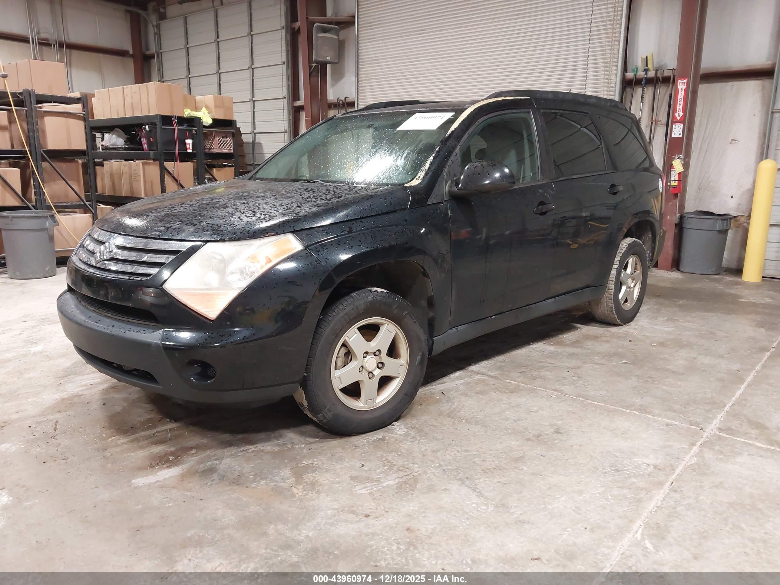 SUZUKI XL7 image 2