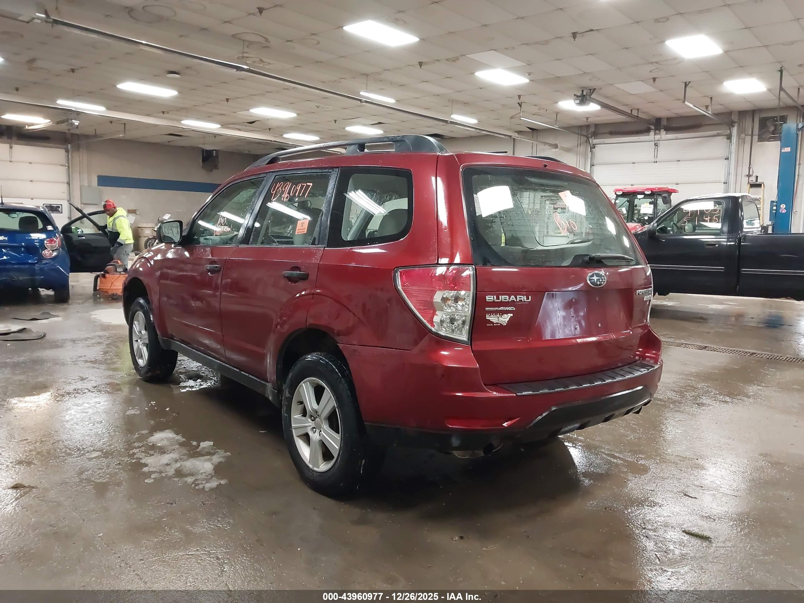 SUBARU FORESTER image 3