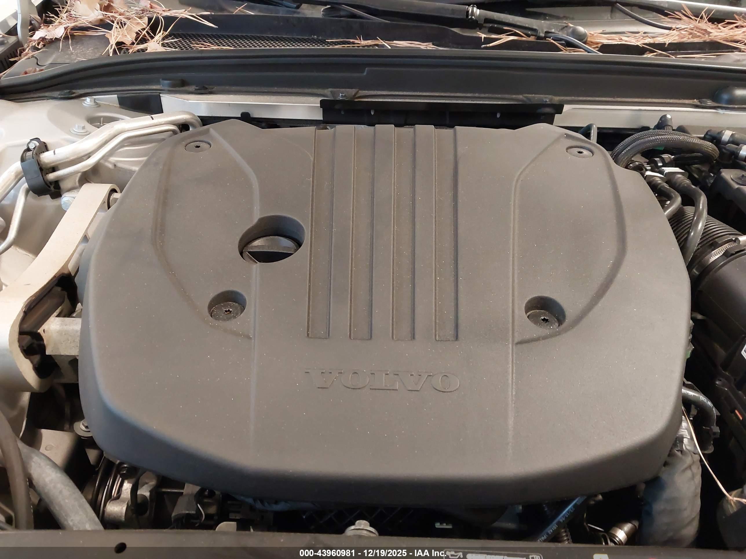 VOLVO S60 image 10