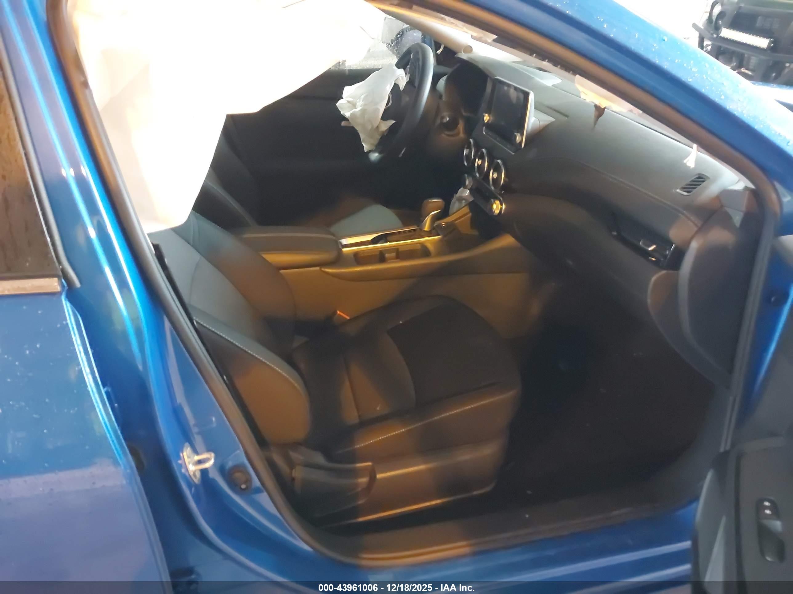 NISSAN SENTRA image 5