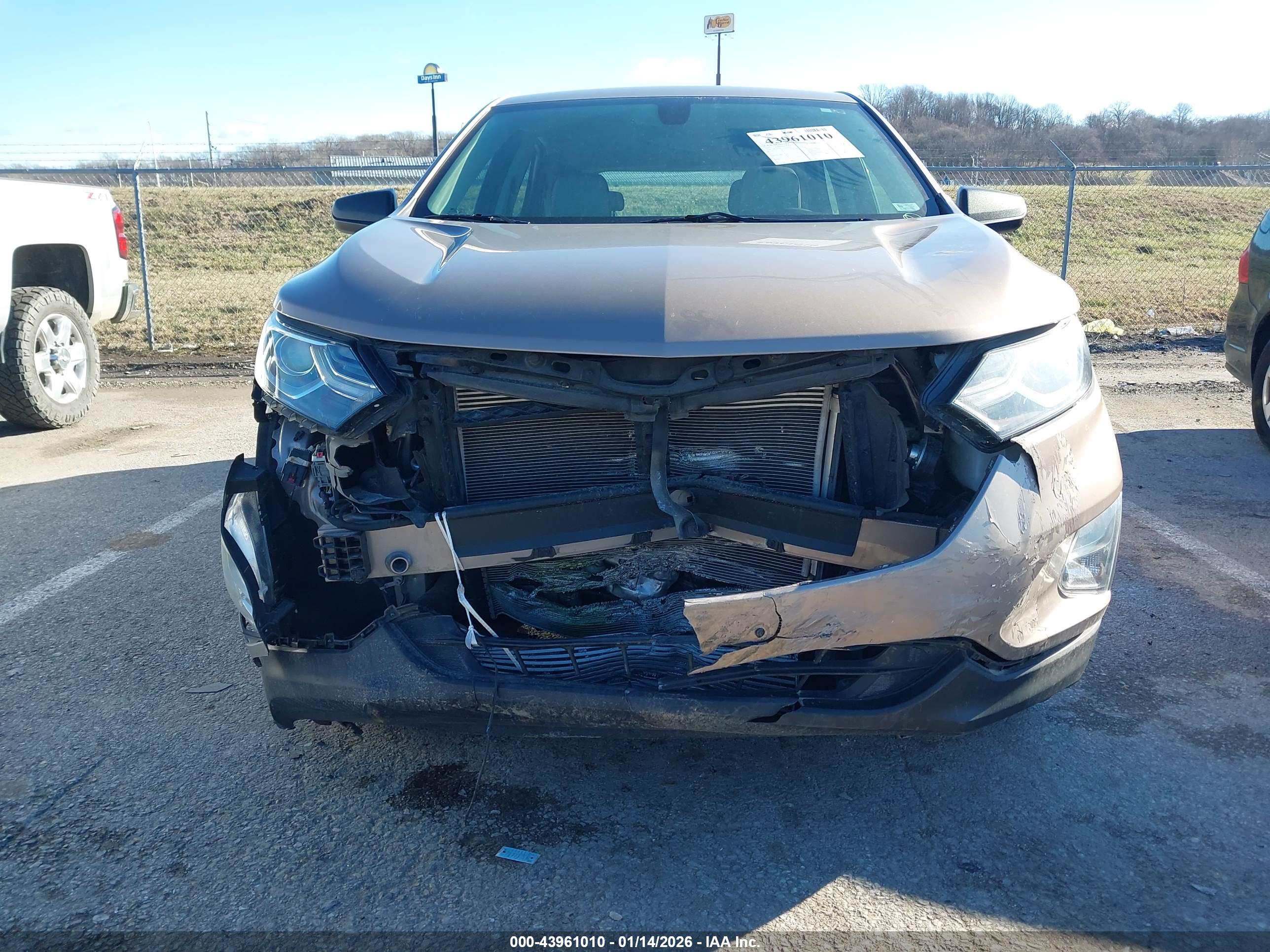 CHEVROLET EQUINOX image 6