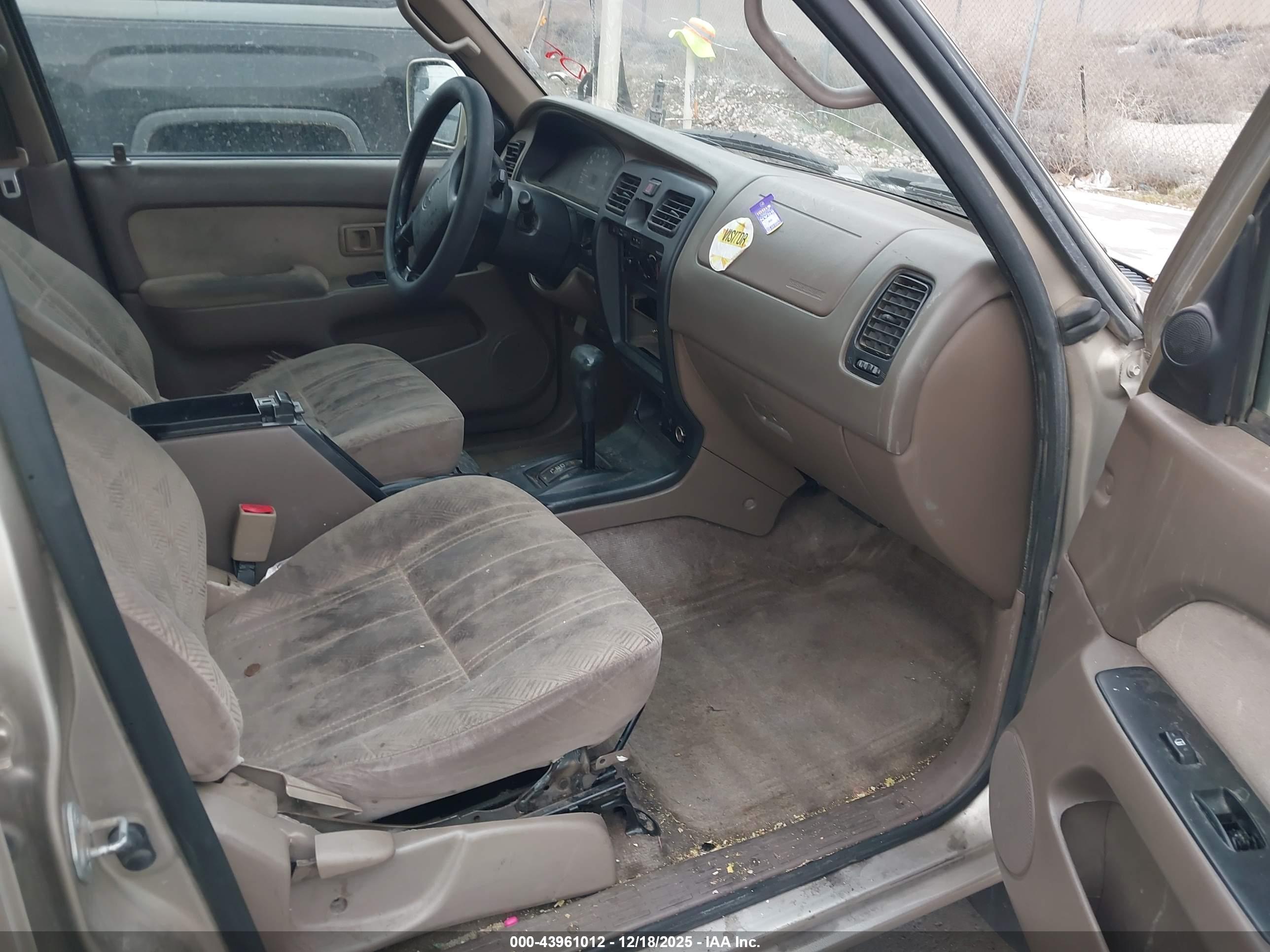 TOYOTA 4RUNNER image 5