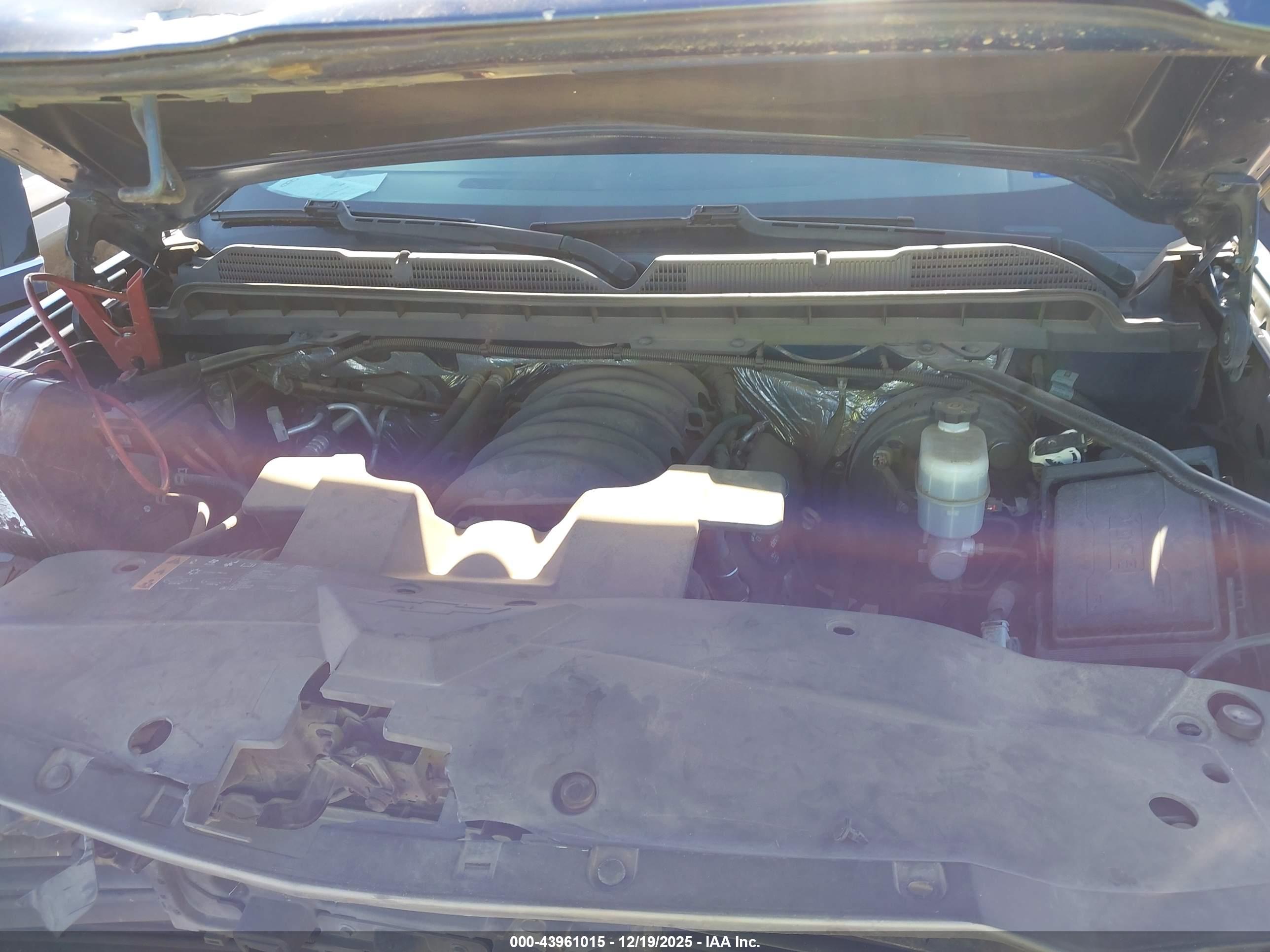 CHEVROLET SILVERADO image 10