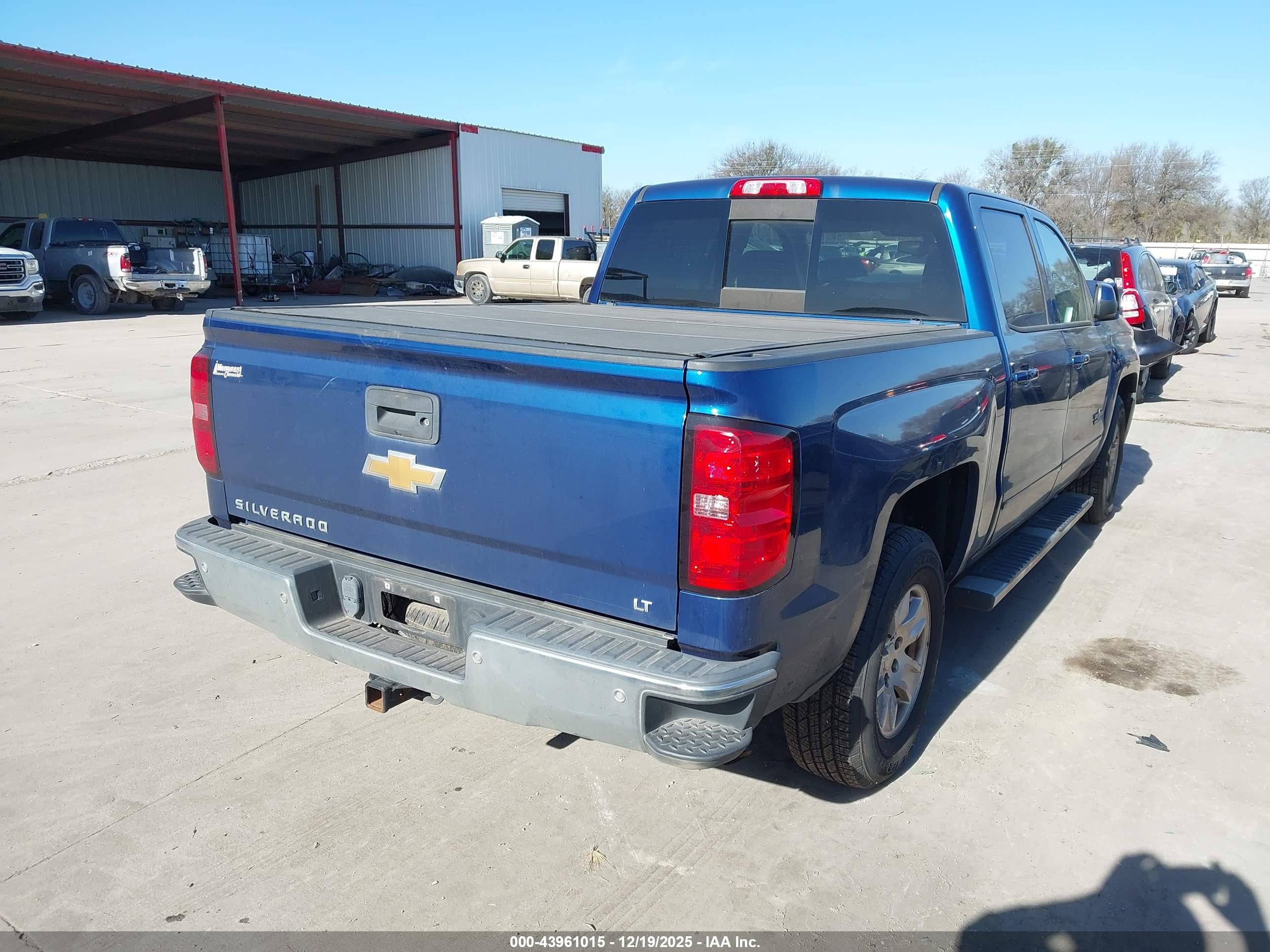 CHEVROLET SILVERADO image 4
