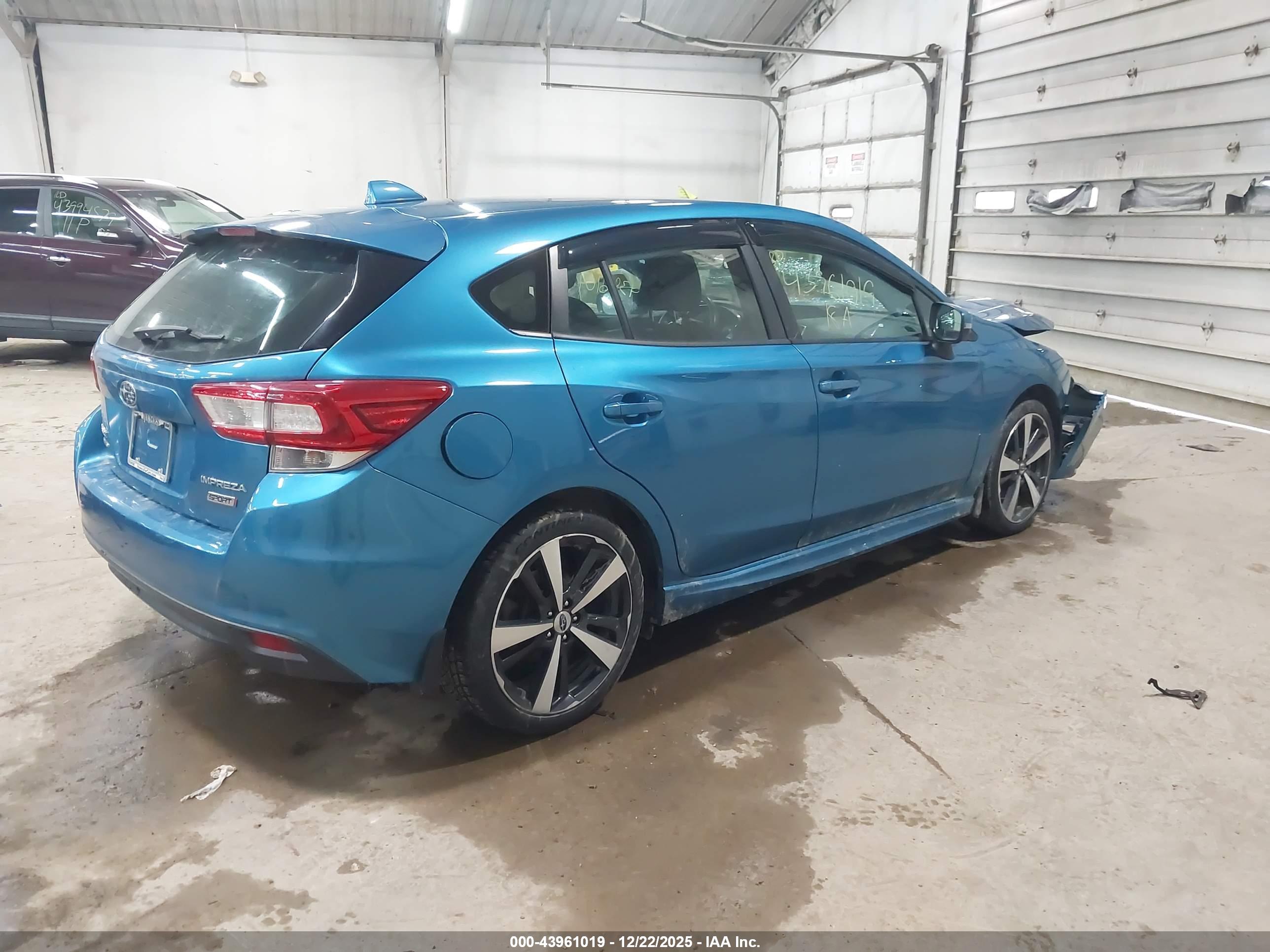 SUBARU IMPREZA image 4