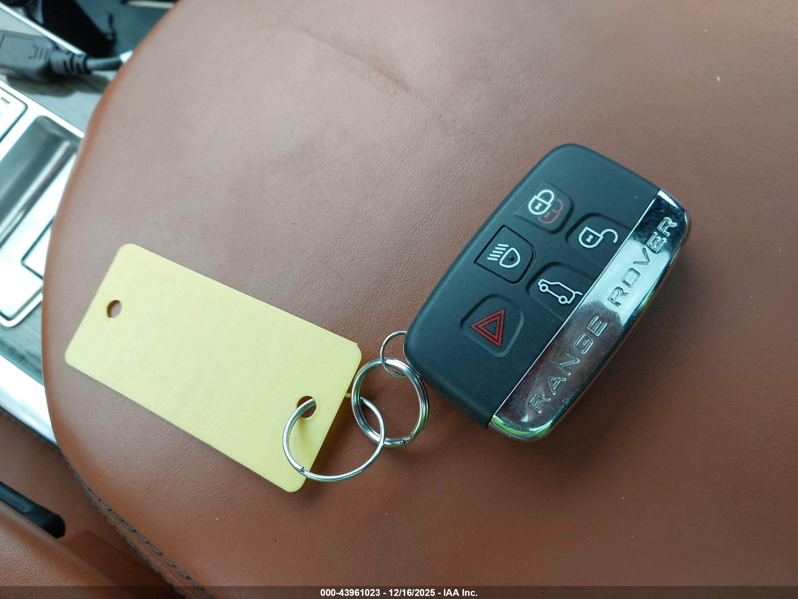LAND ROVER image 11
