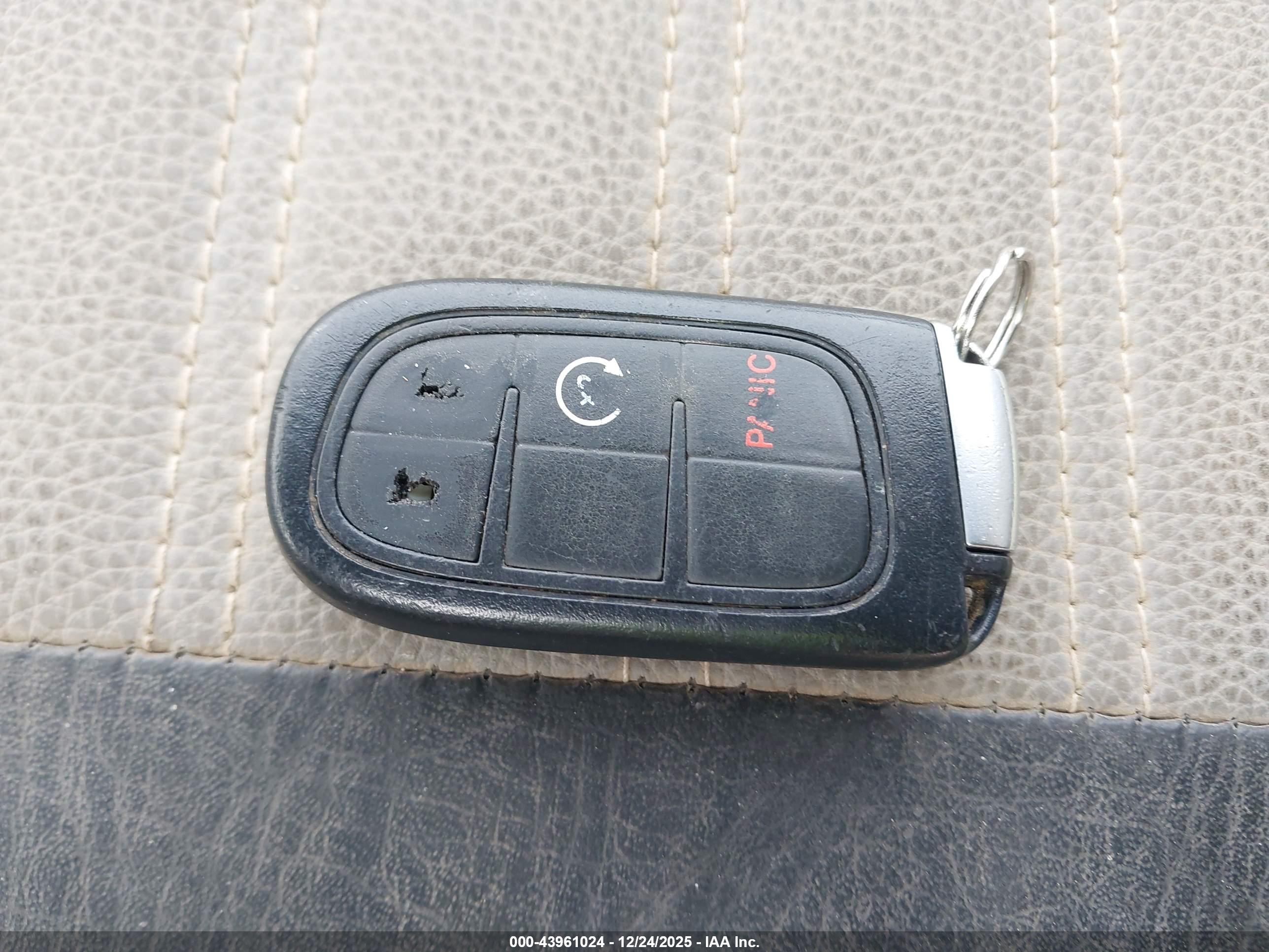 JEEP CHEROKEE image 11