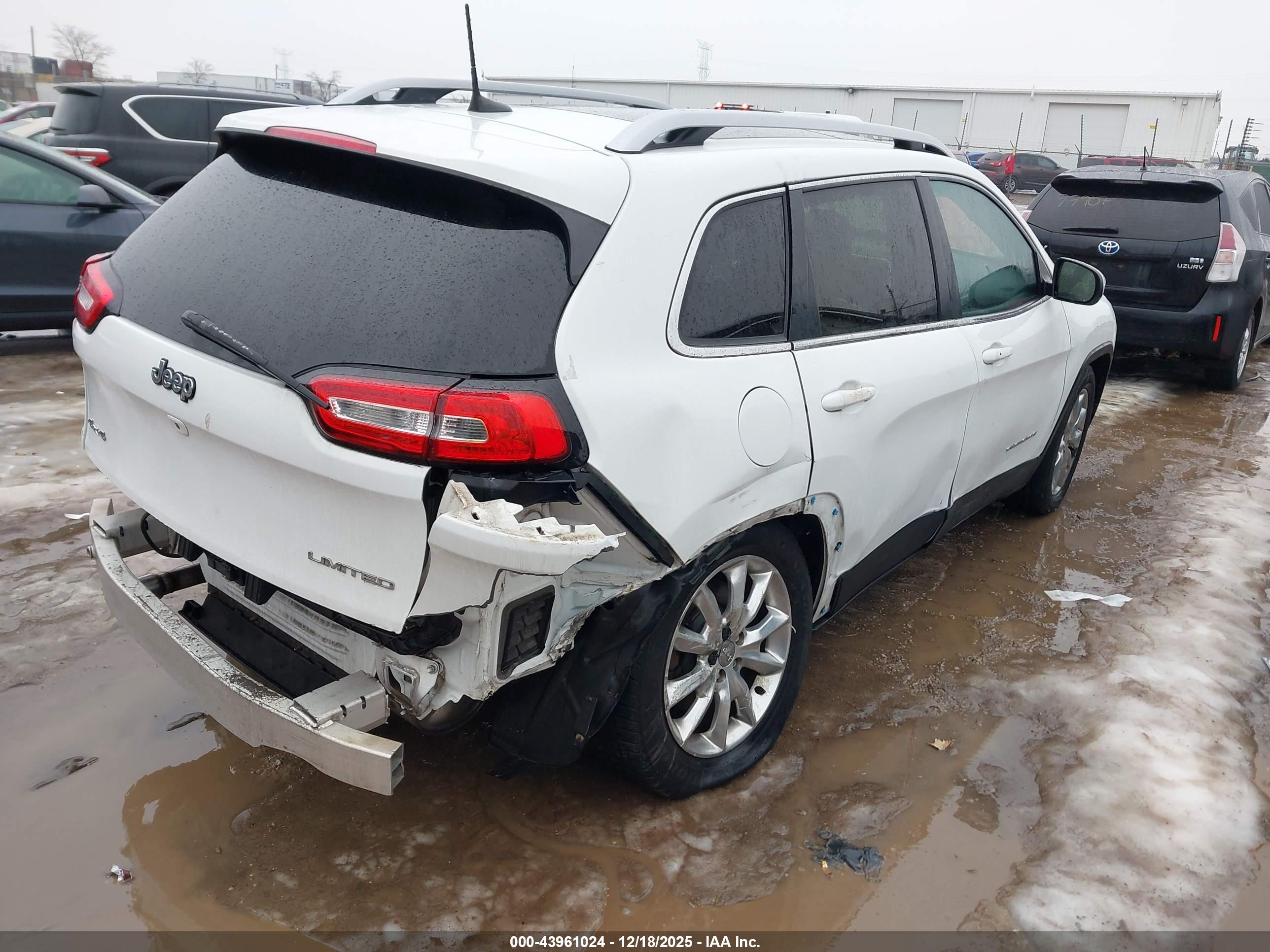 JEEP CHEROKEE image 4