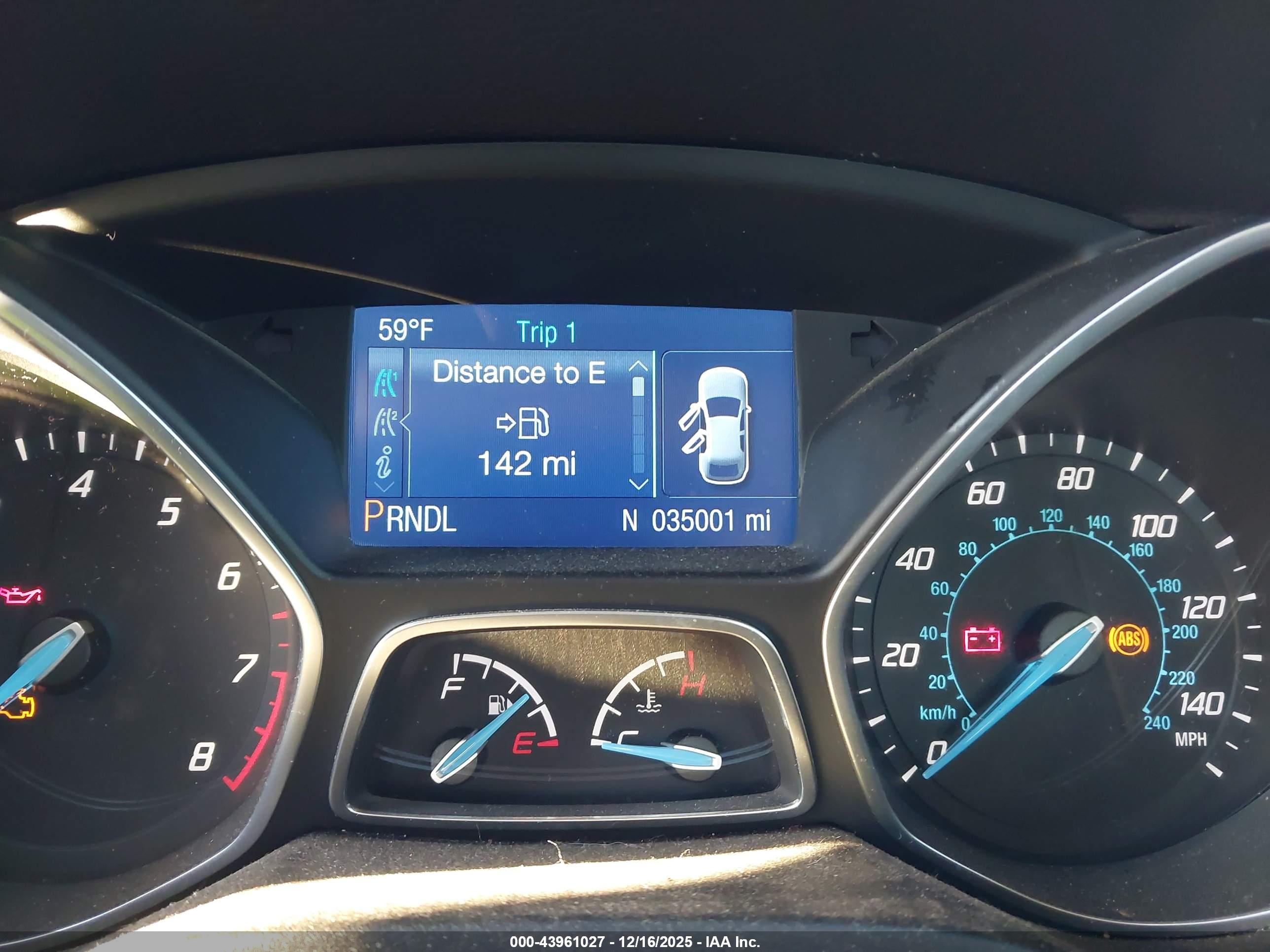 FORD FOCUS image 7
