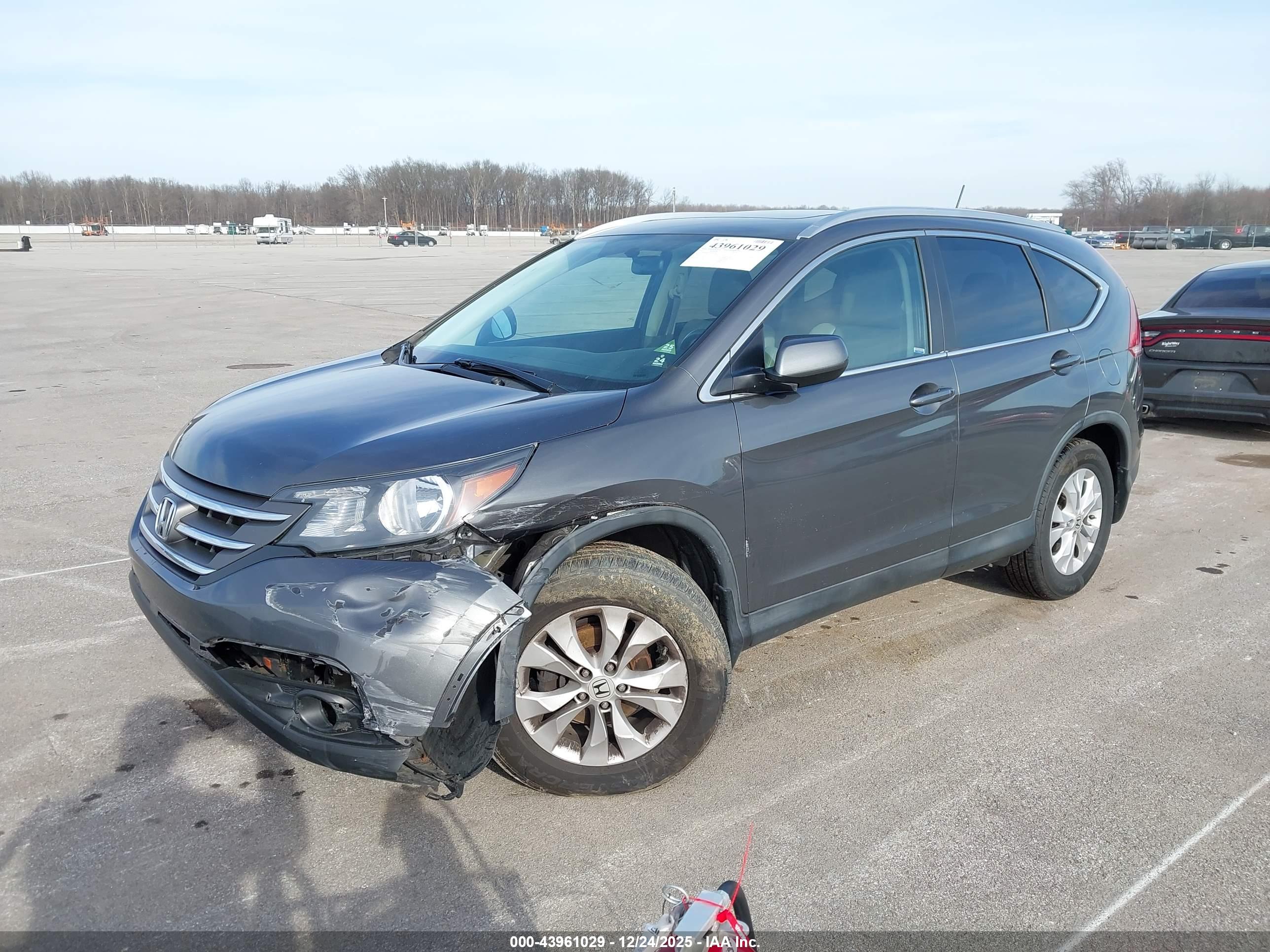 HONDA CR-V image 2