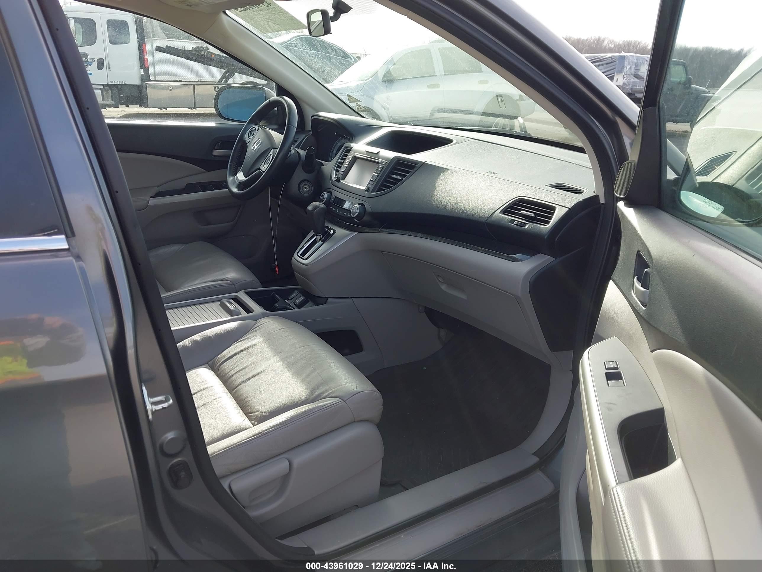 HONDA CR-V image 5