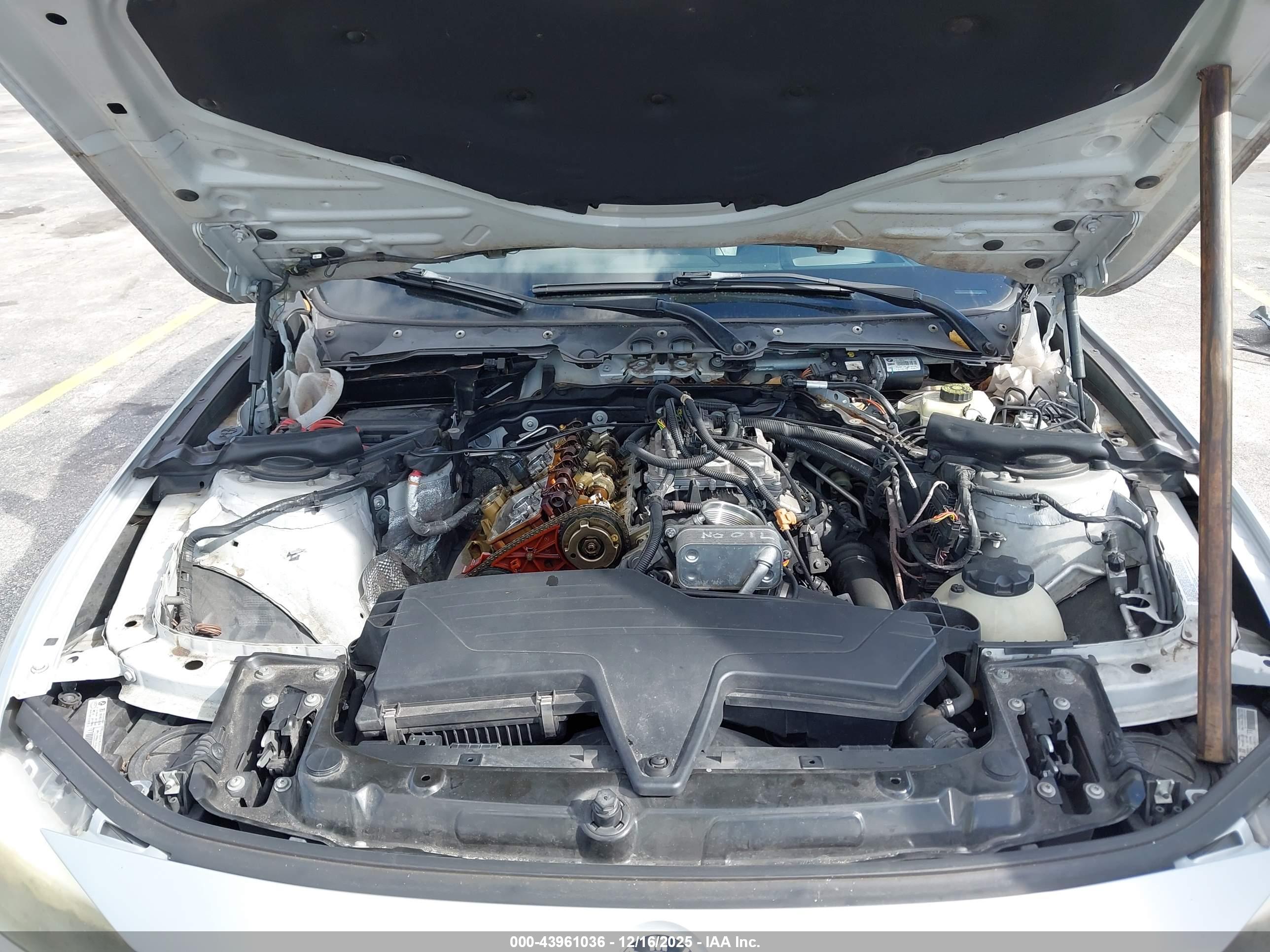 BMW 328I image 10