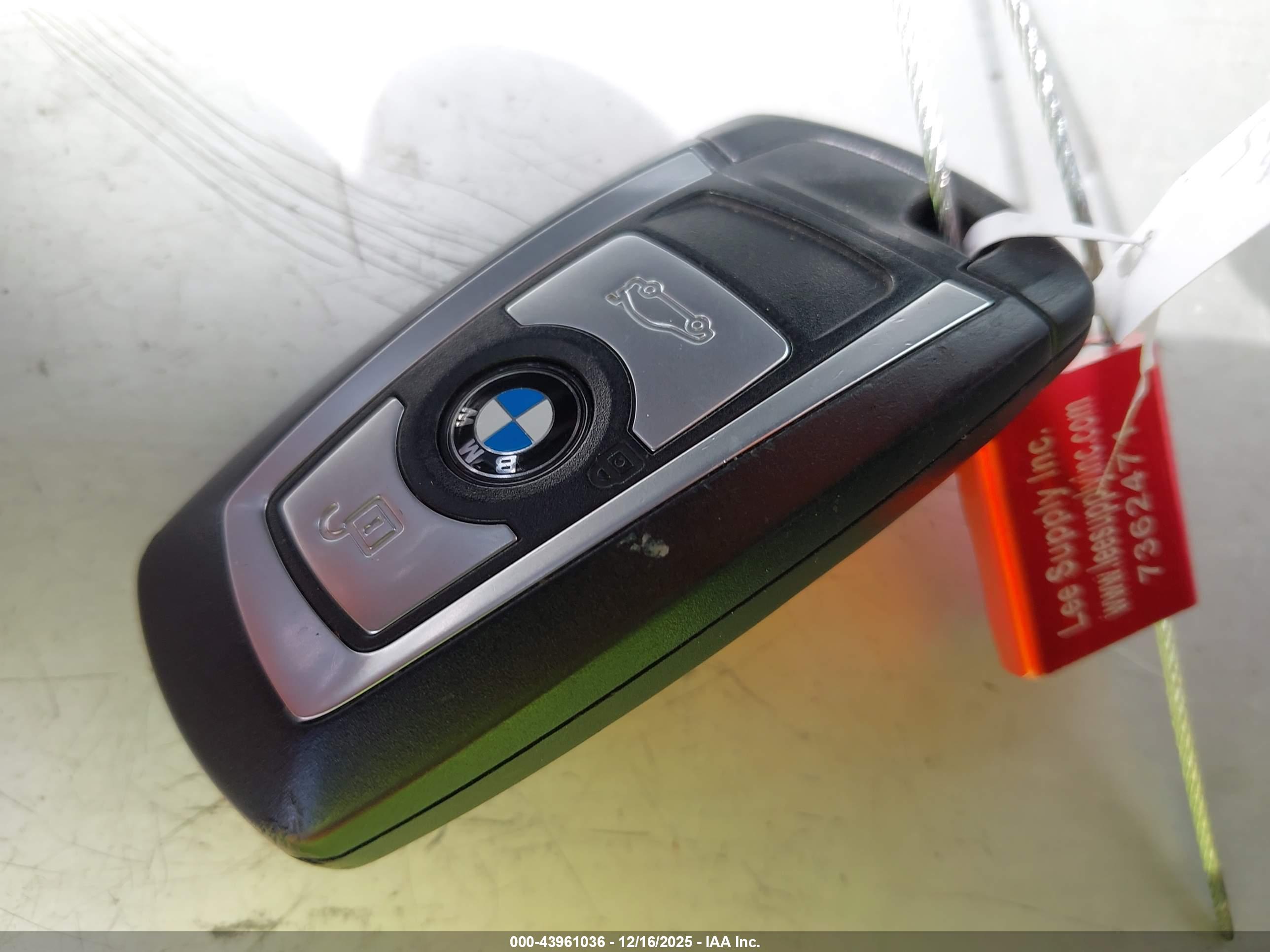 BMW 328I image 11