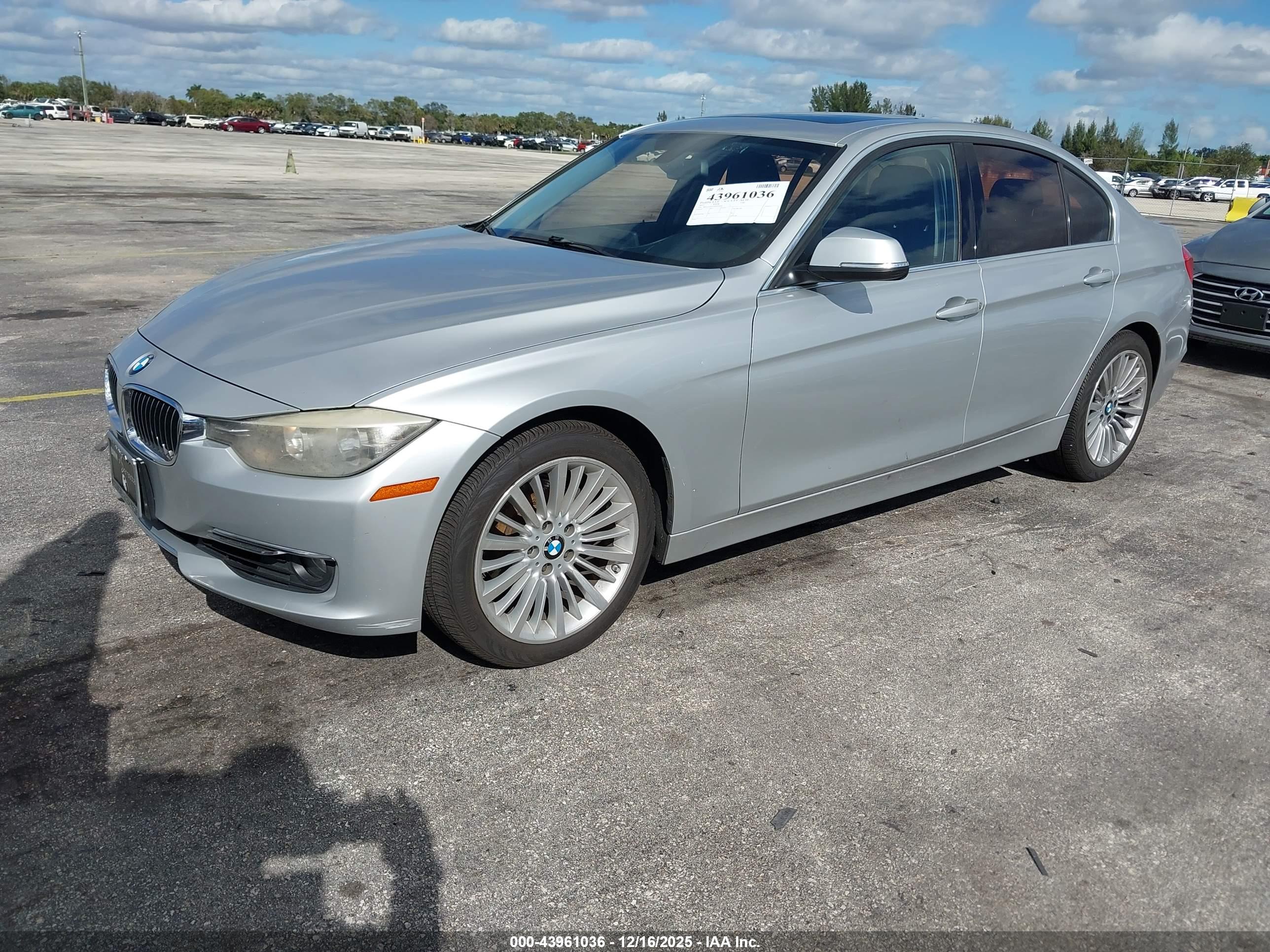BMW 328I image 2