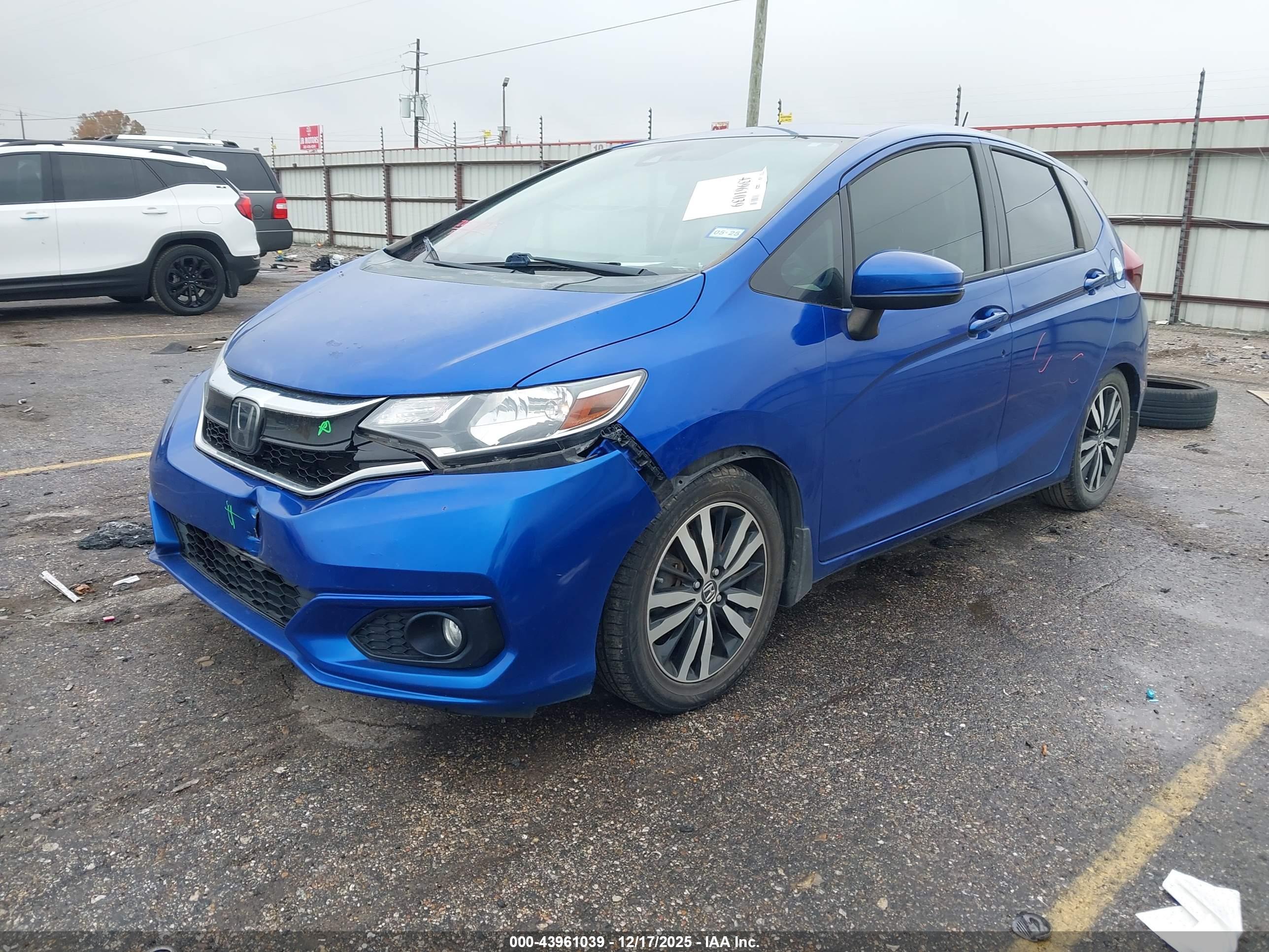 HONDA FIT image 2