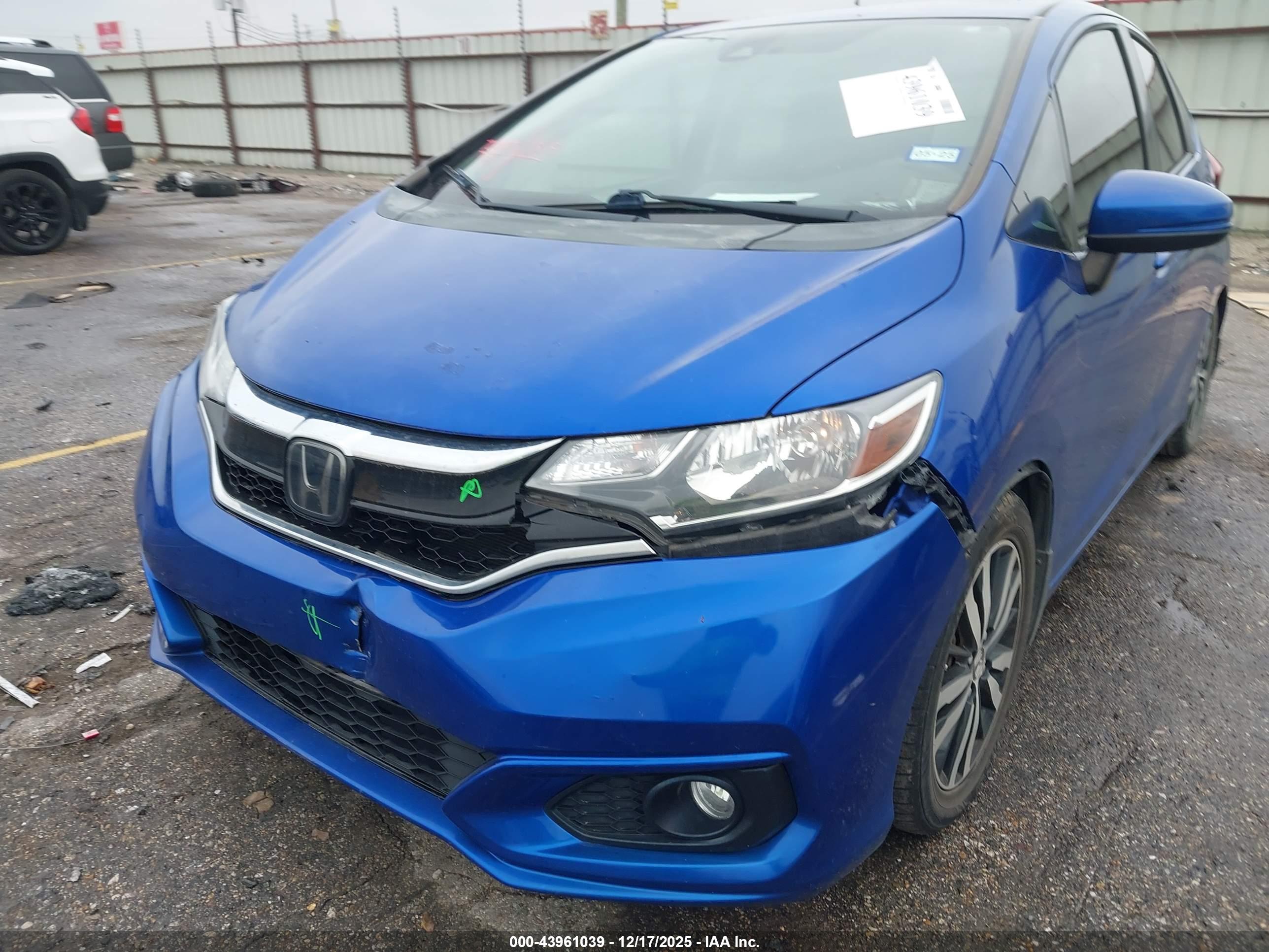 HONDA FIT image 6