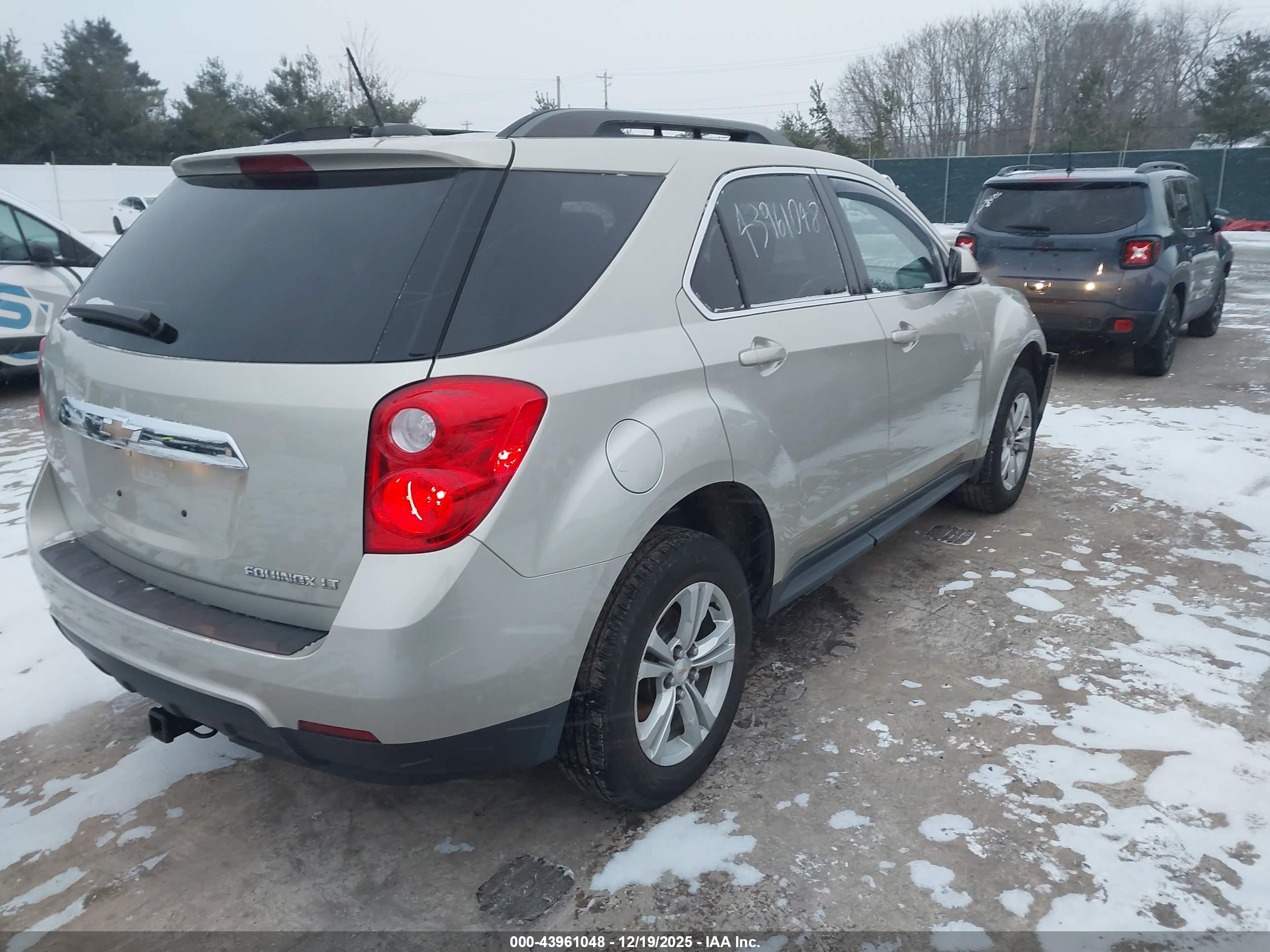 CHEVROLET EQUINOX image 4