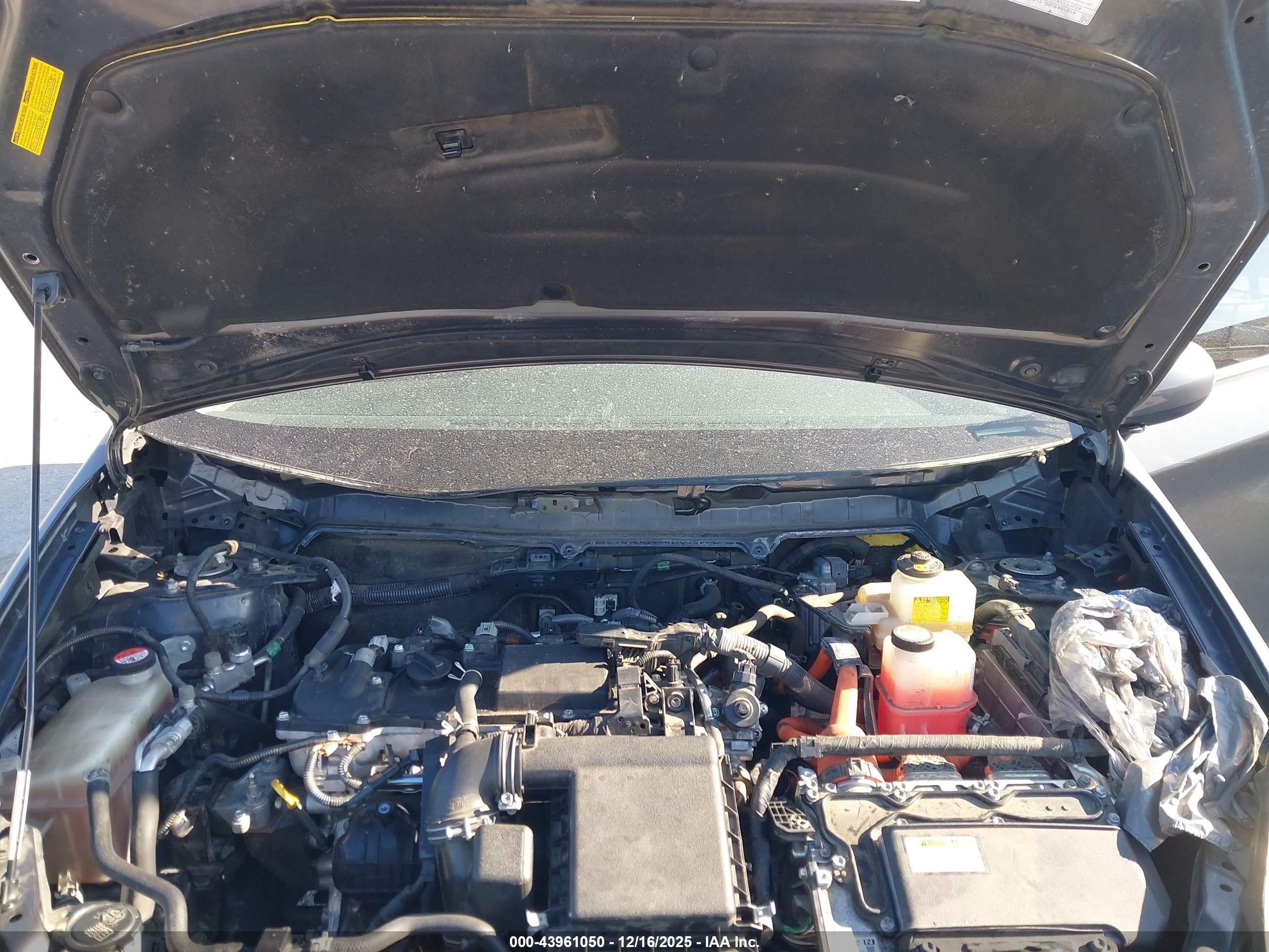 TOYOTA PRIUS image 10