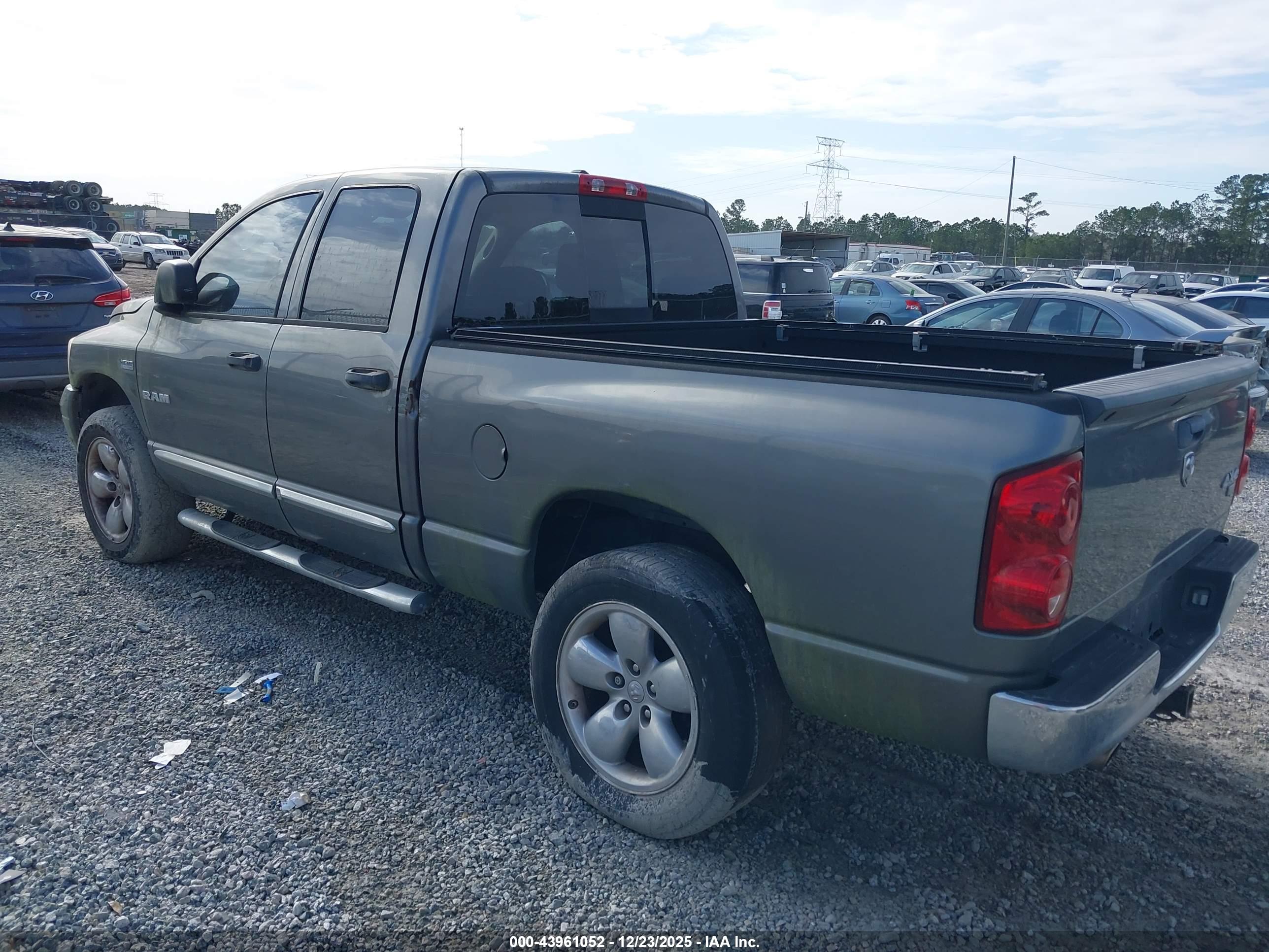 DODGE RAM image 3