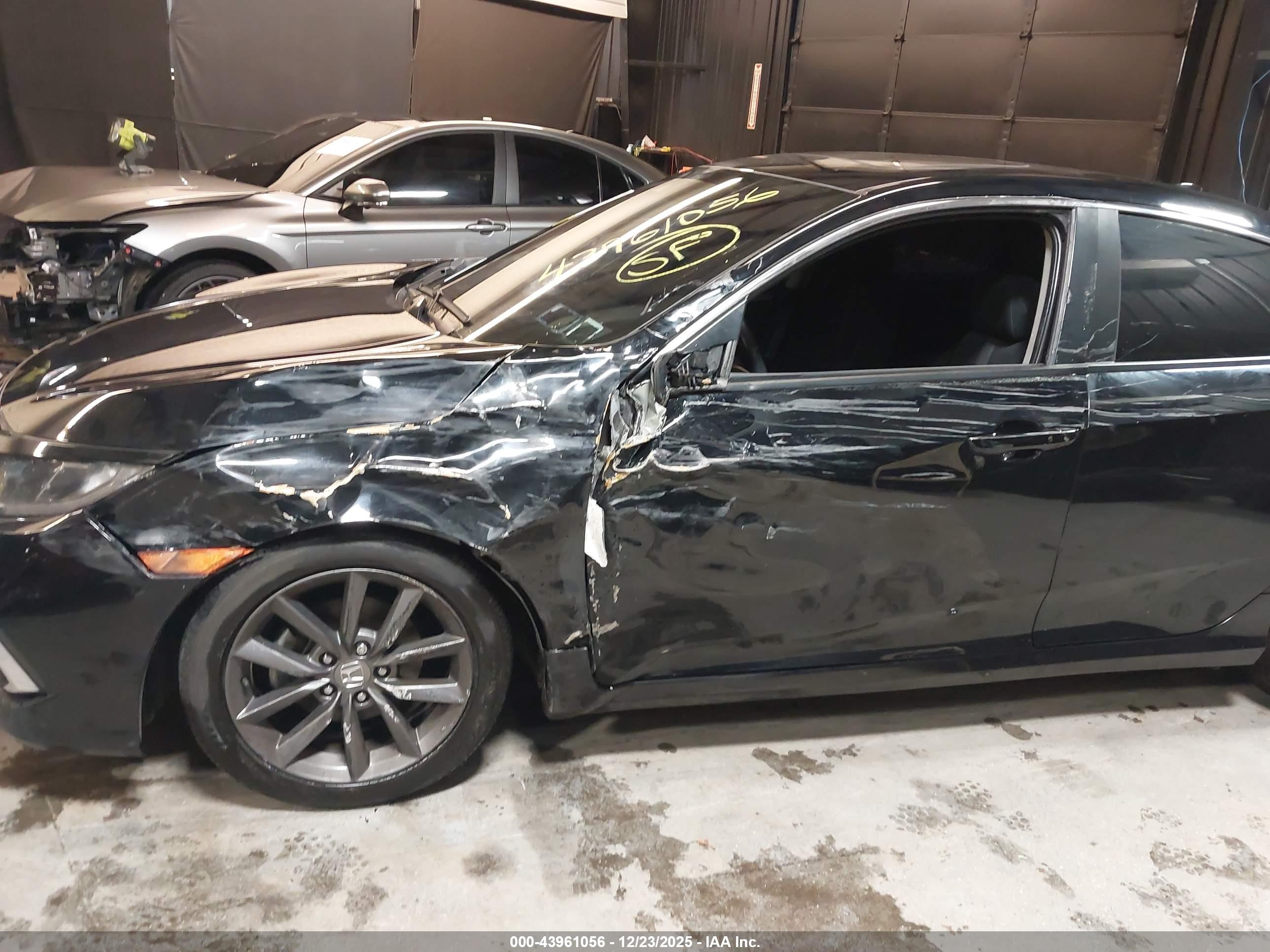 HONDA CIVIC image 6