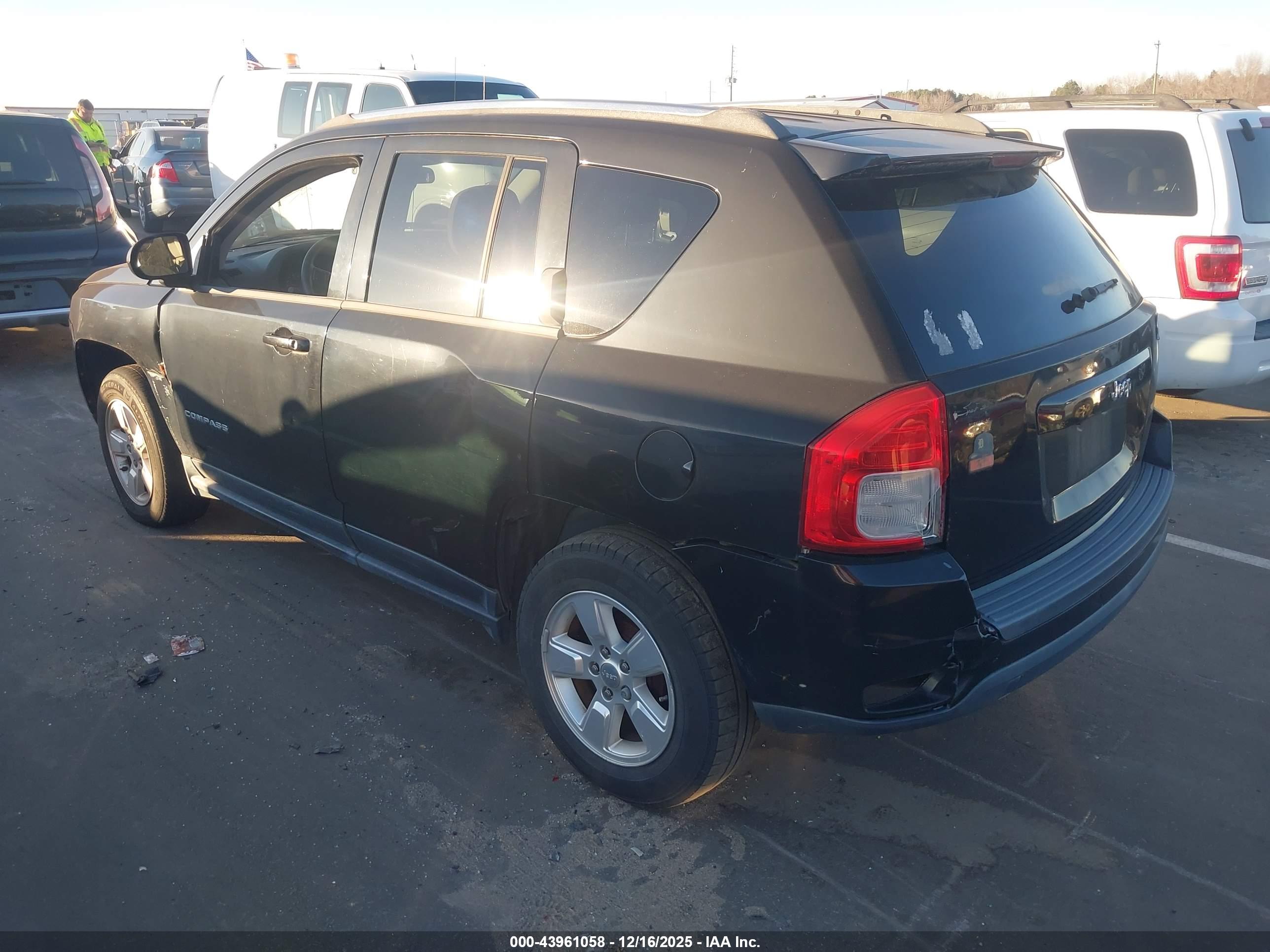 JEEP COMPASS image 3