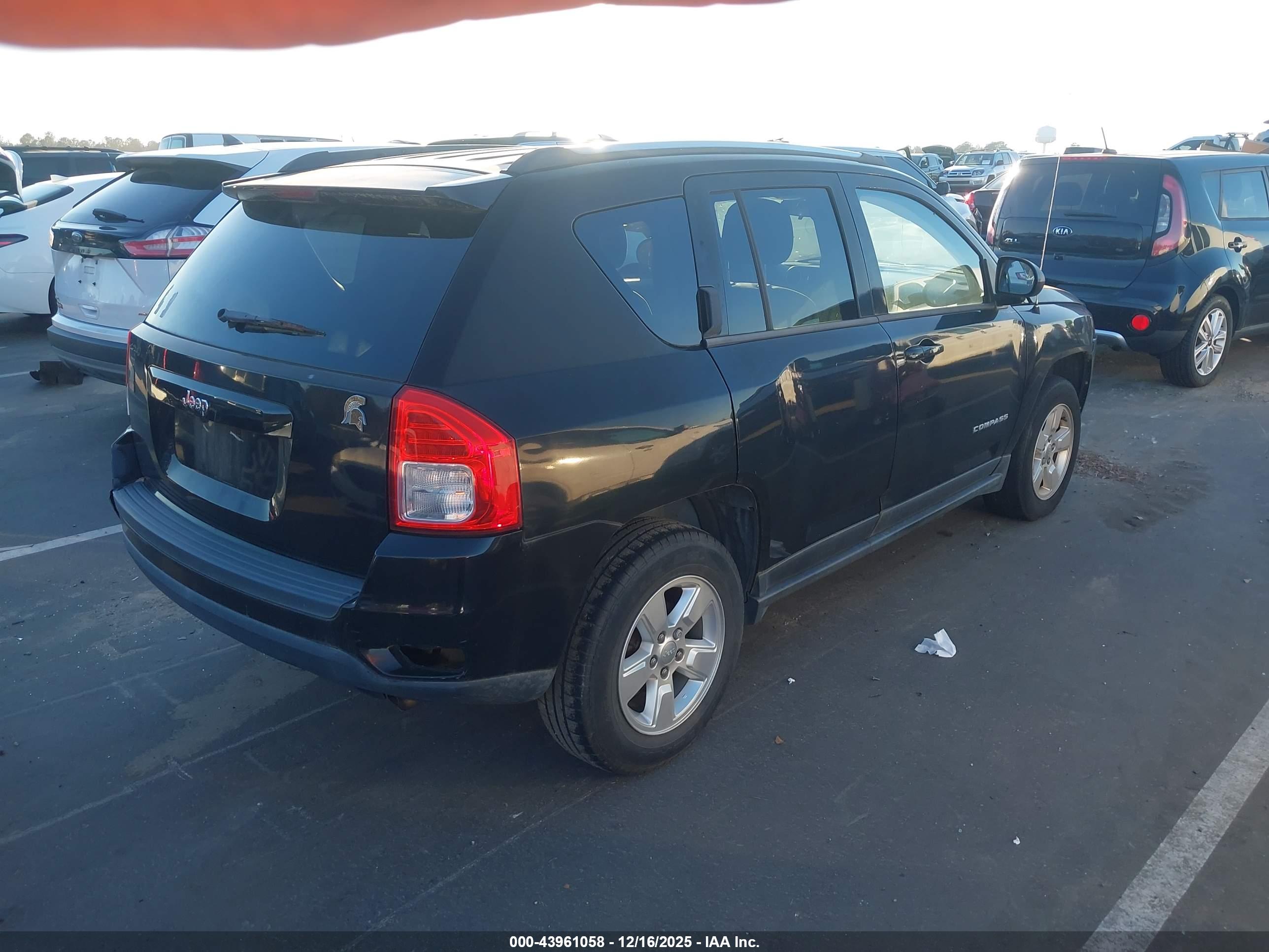 JEEP COMPASS image 4