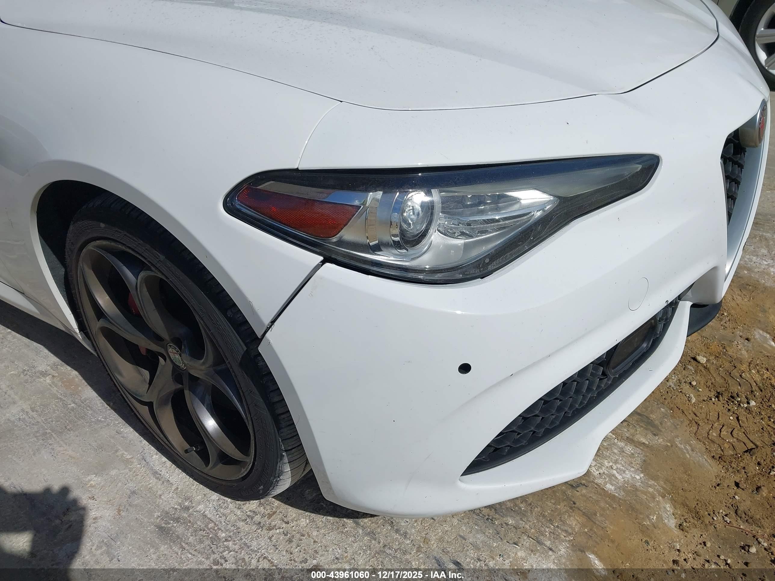 ALFA ROMEO image 6