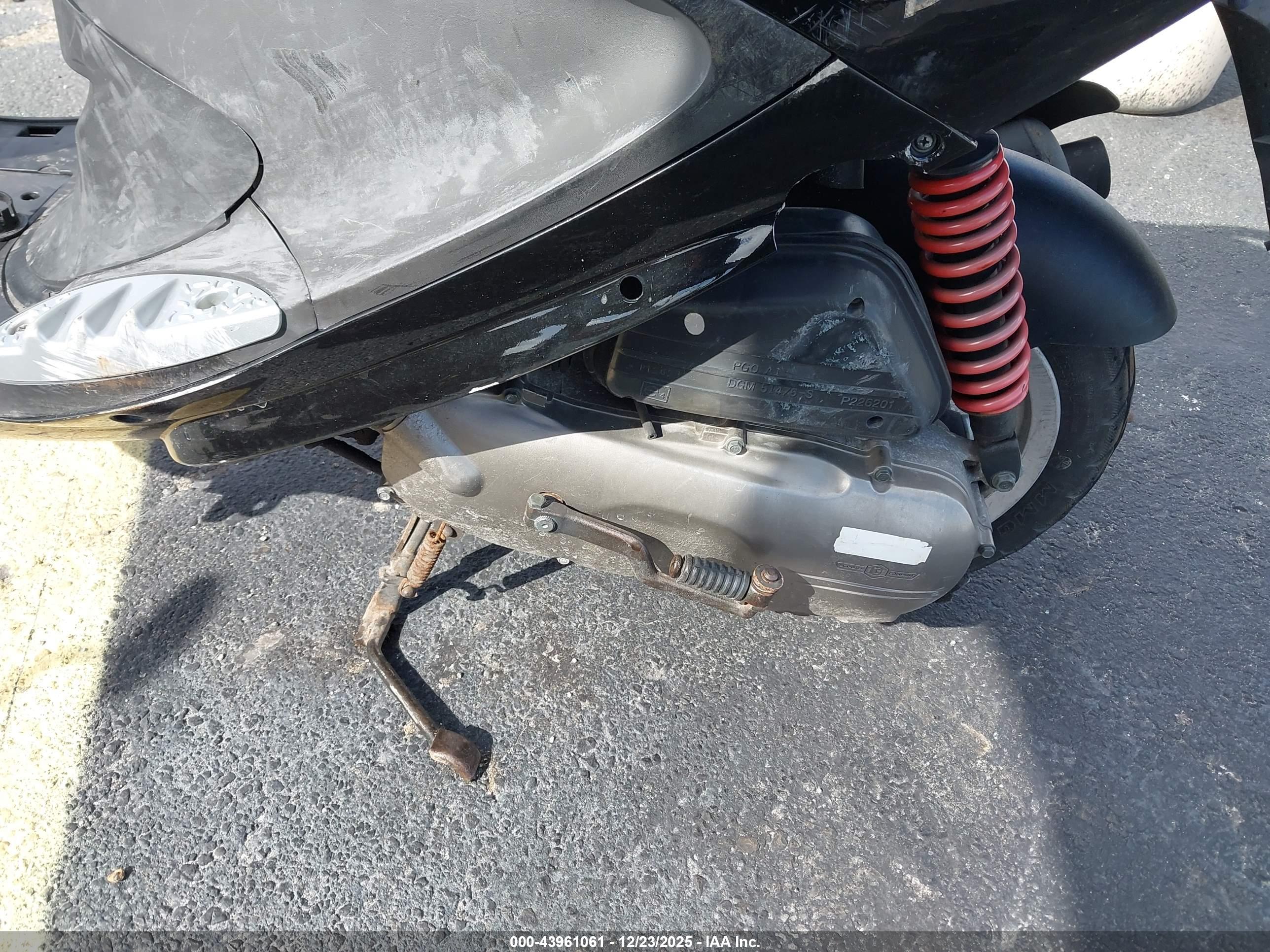 GENUINE SCOOTER image 9