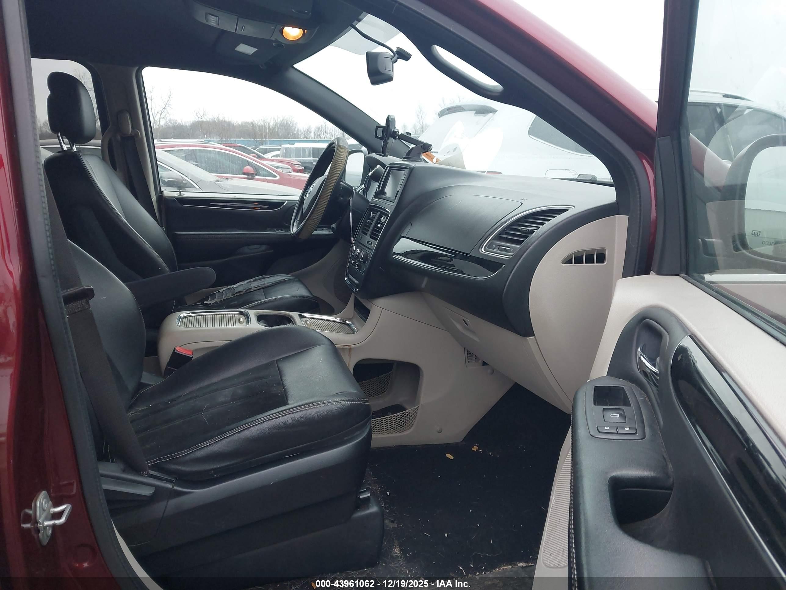 DODGE GRAND image 5