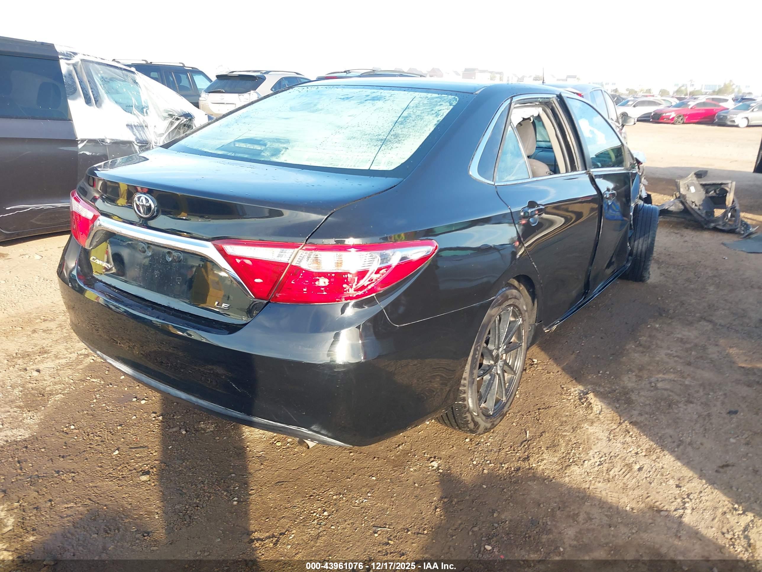 TOYOTA CAMRY image 4