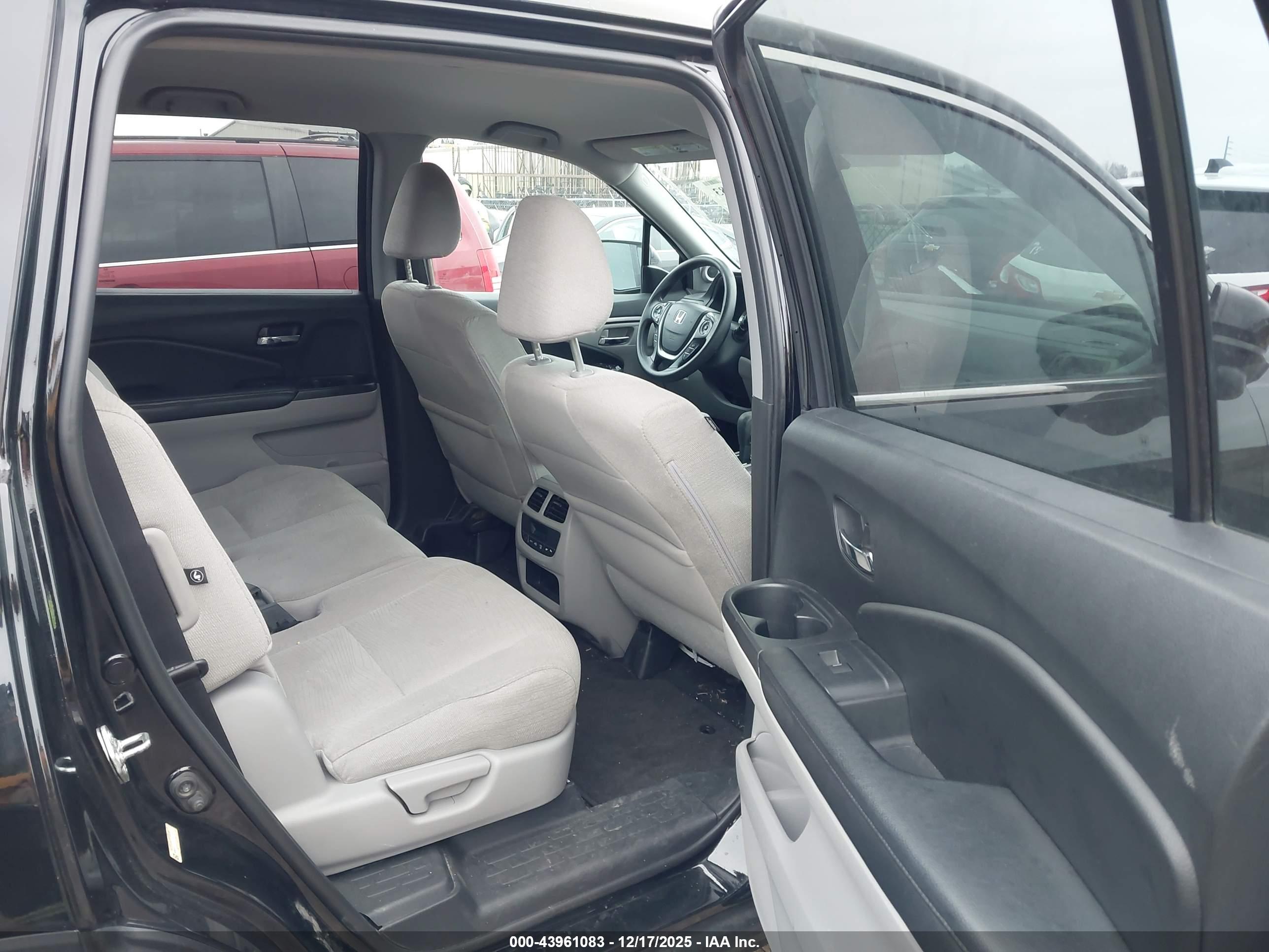 HONDA PILOT image 8