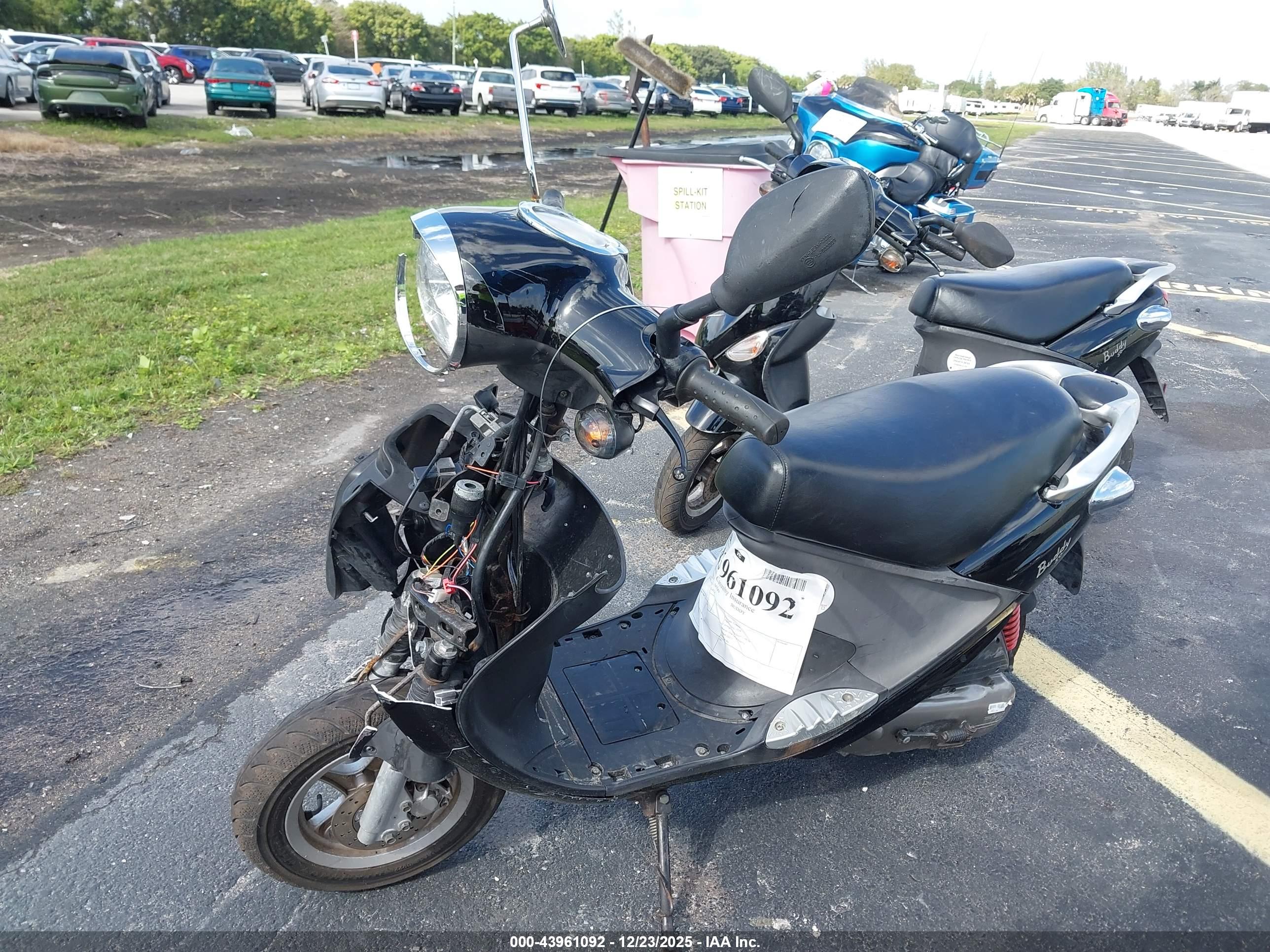 GENUINE SCOOTER image 2