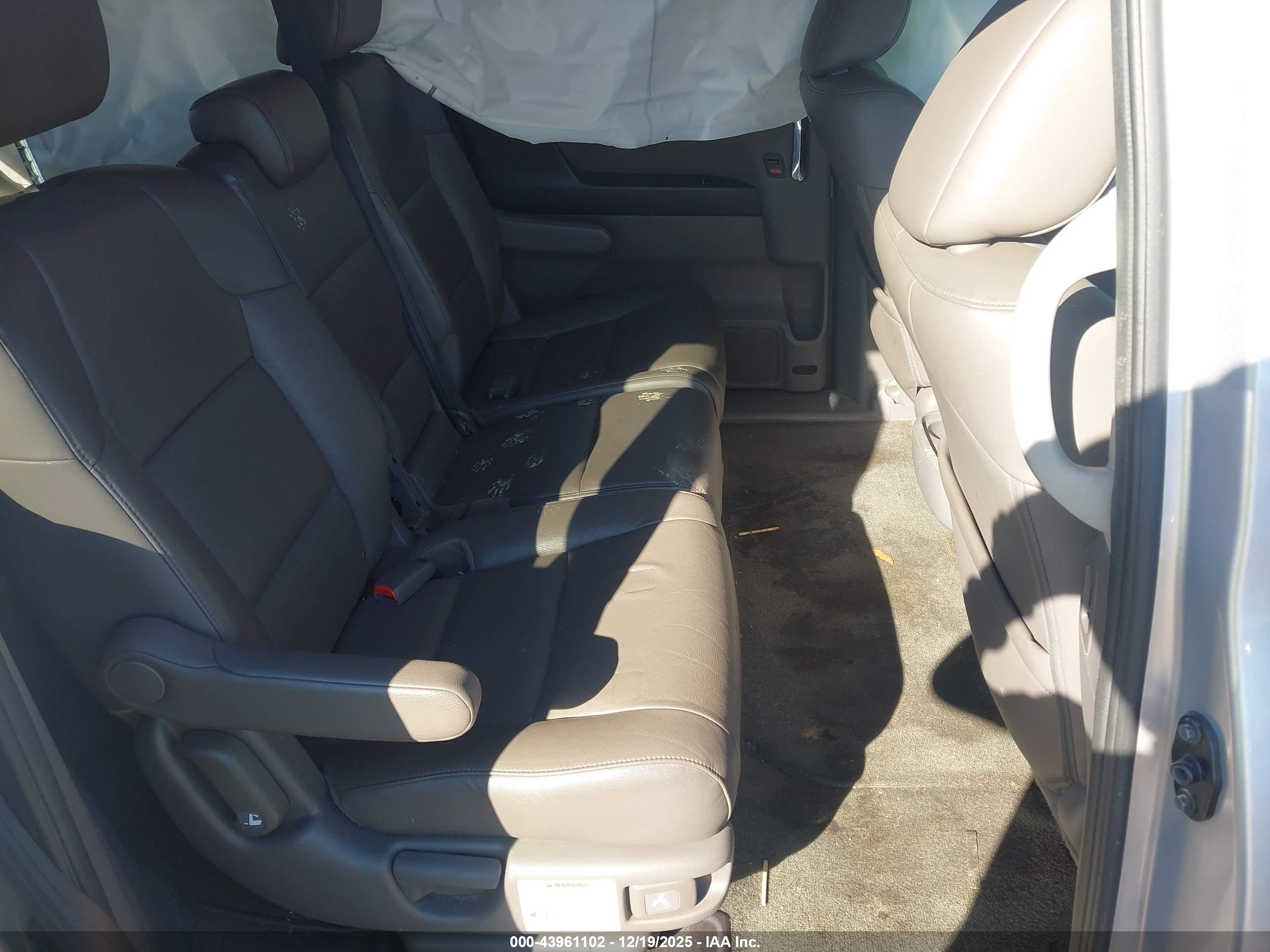 HONDA ODYSSEY image 8