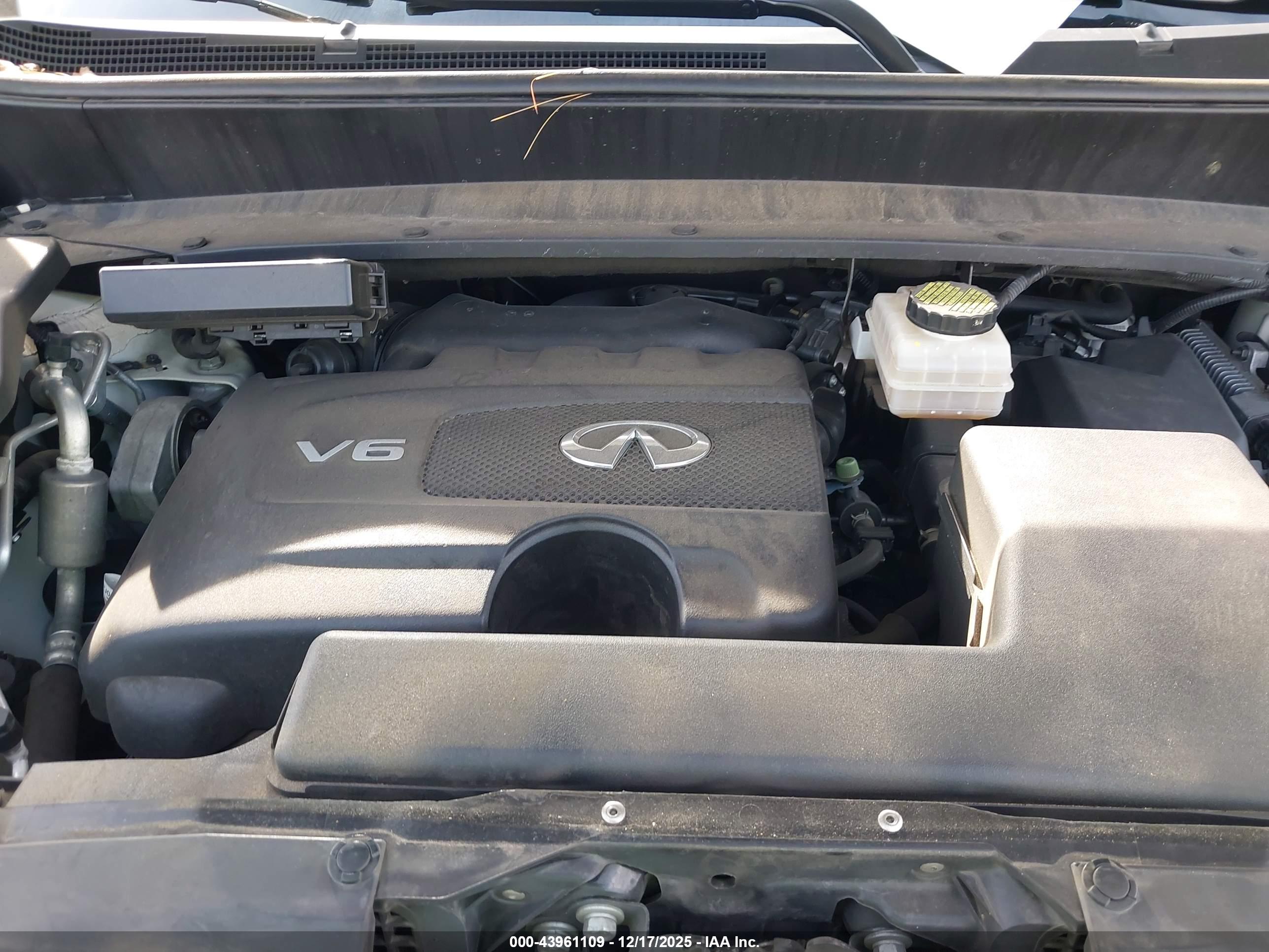 INFINITI QX60 image 10