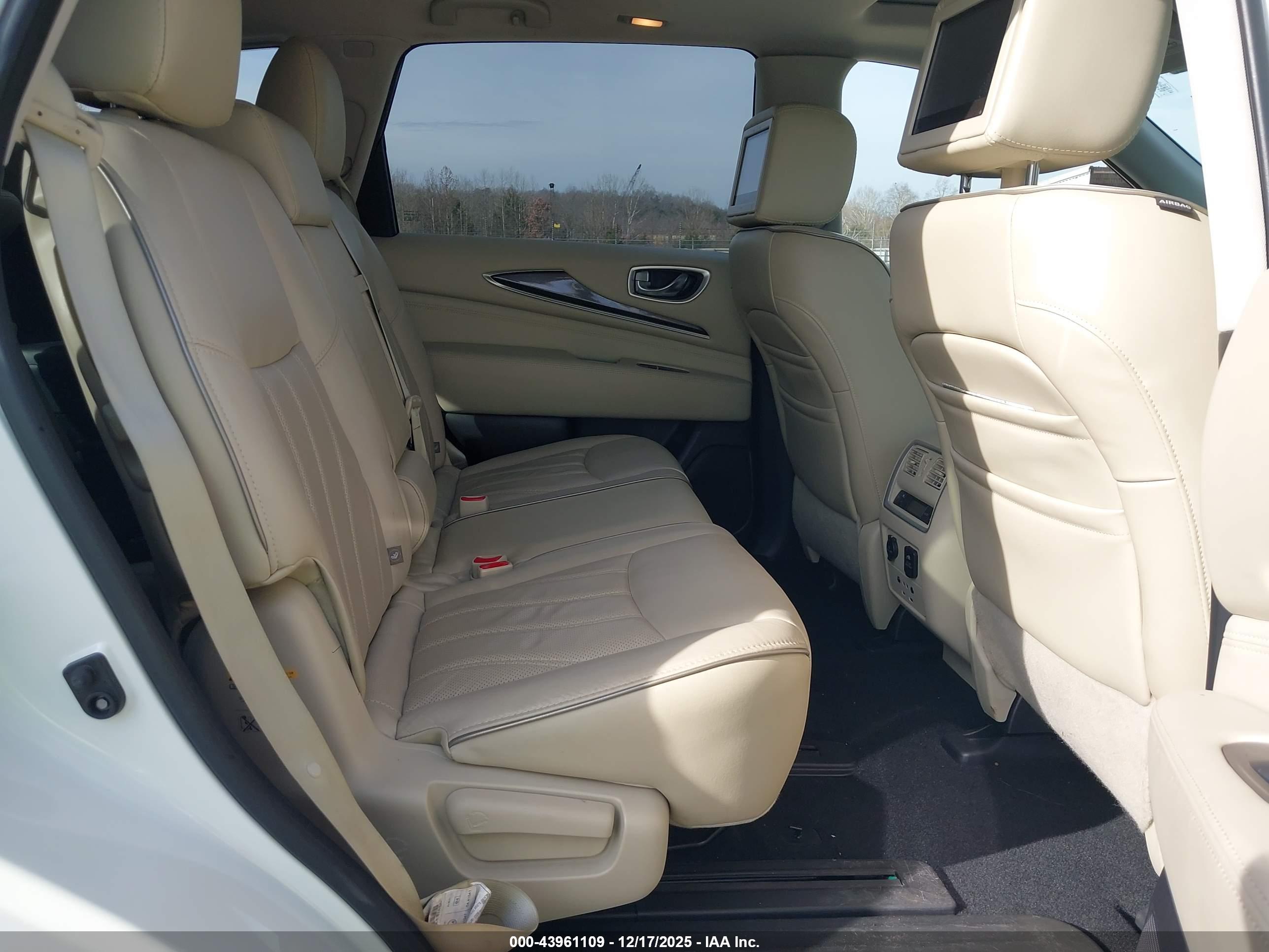 INFINITI QX60 image 8